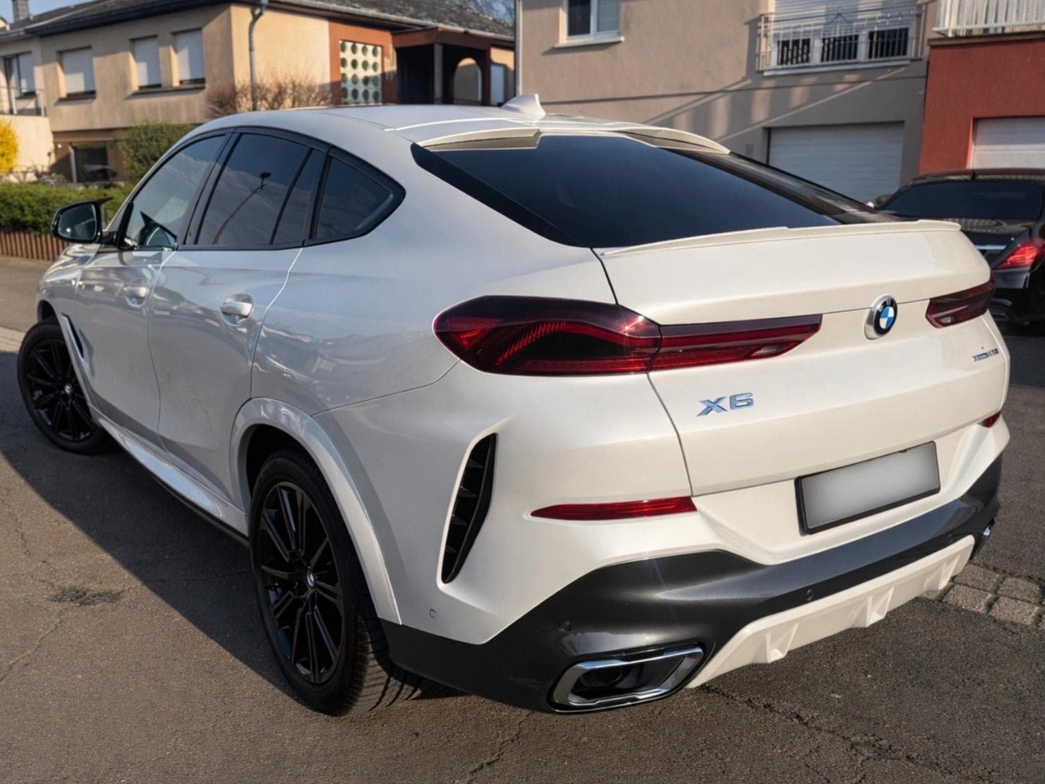 BMW X6 xDrive40d M Sport – Full options (2023) - Photo 2