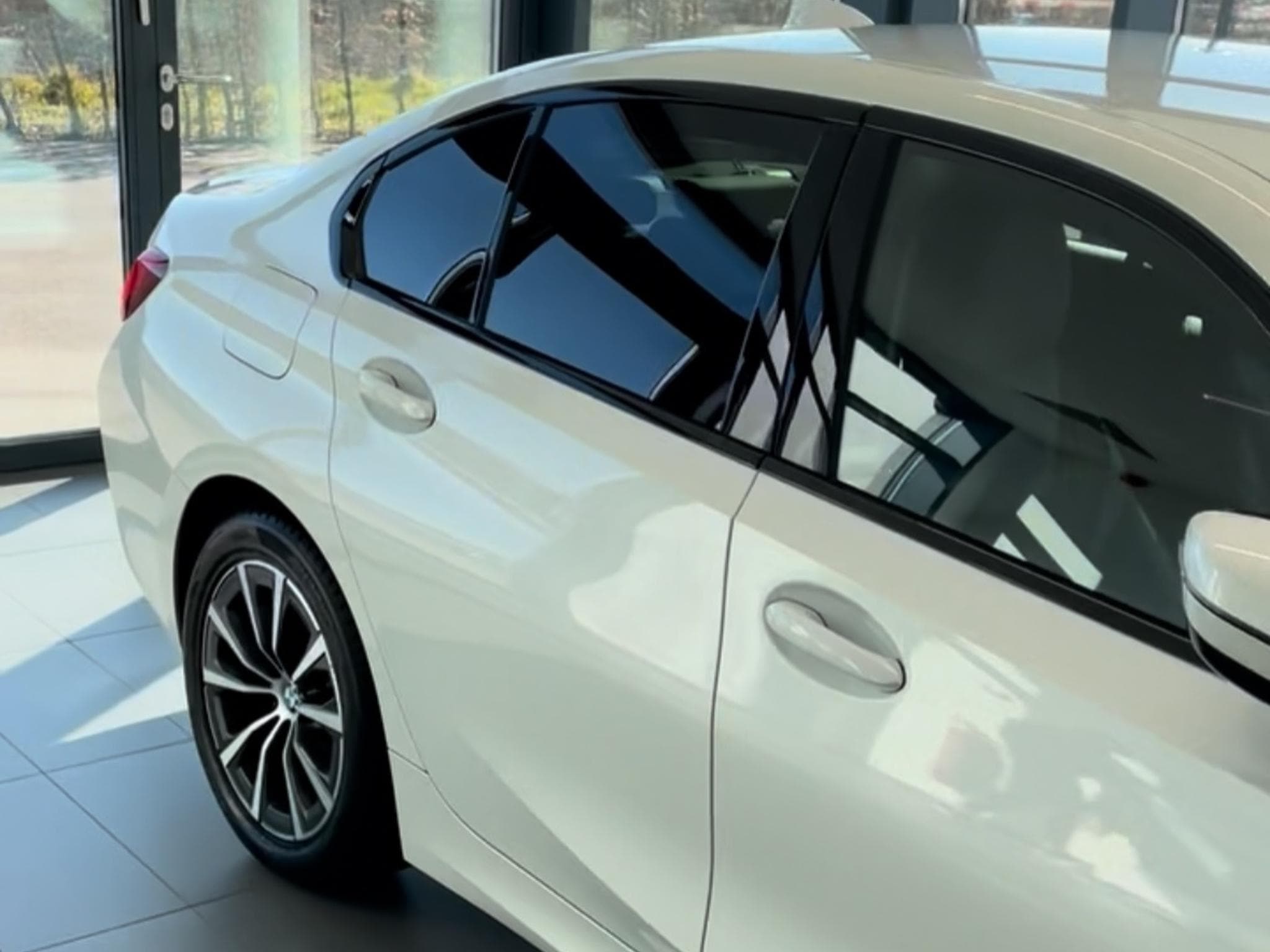 BMW 320 Sportline (2019) - Photo 3