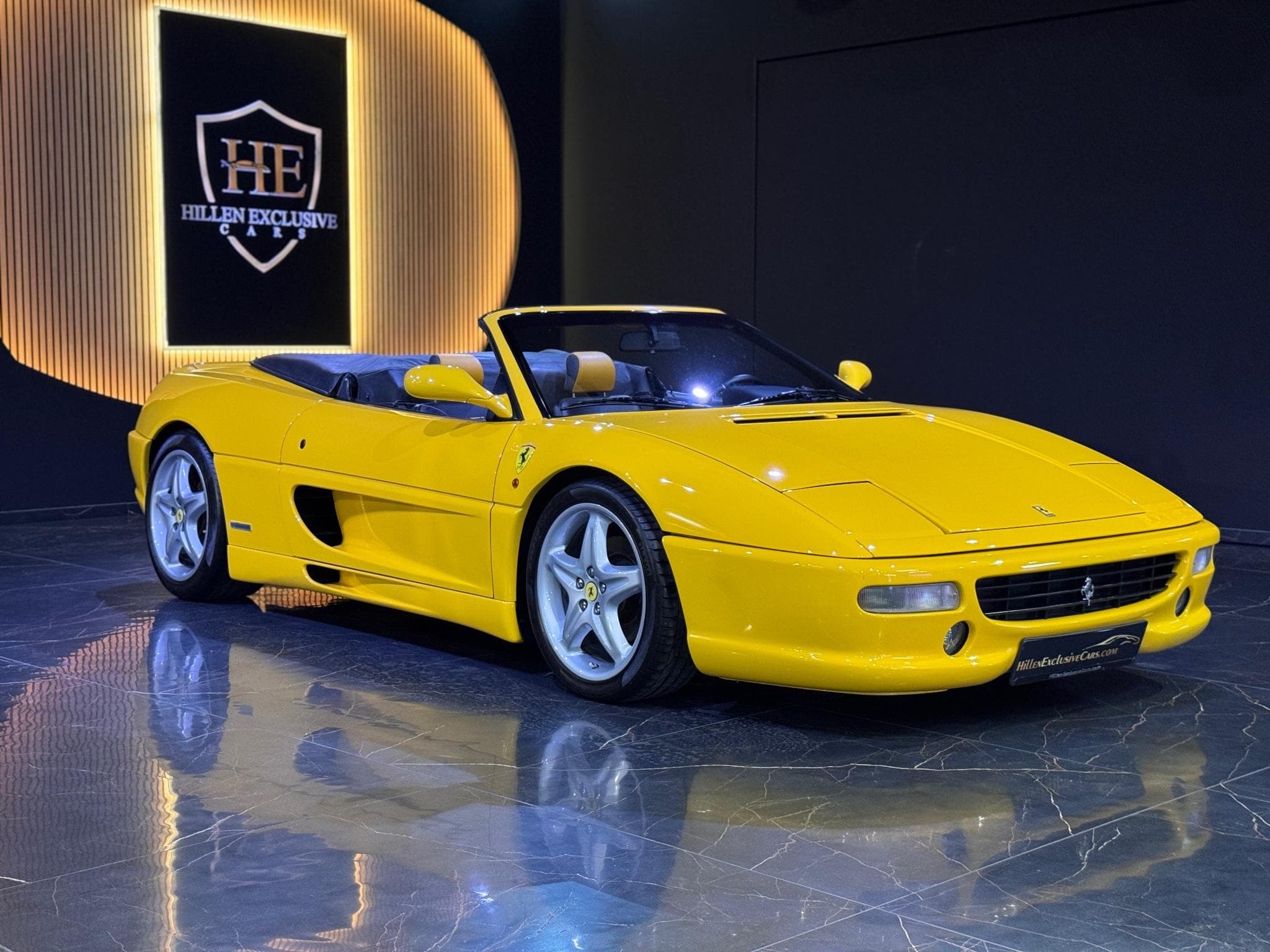 Ferrari F355 Spider (1997) - Photo 1