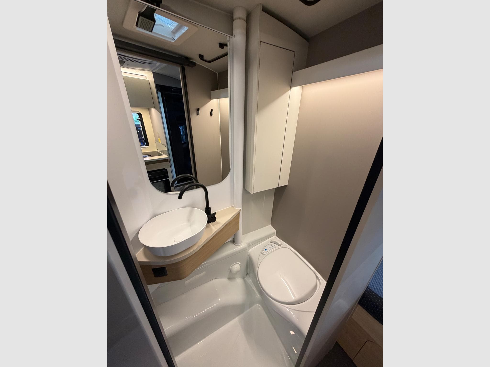 Adria Action 391 PD (2027) - Photo 8