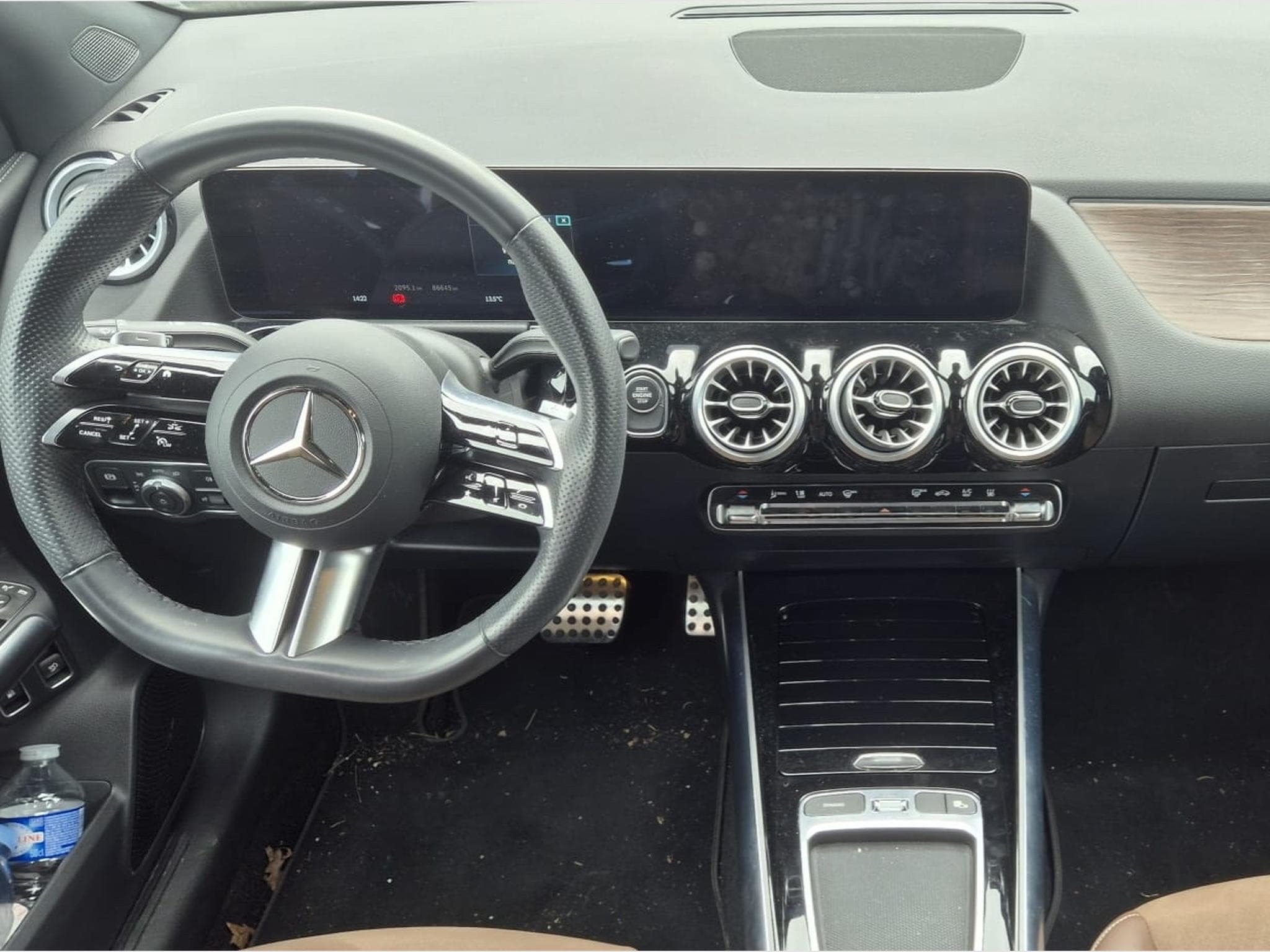 Mercedes GLA 250 E (2024) - Photo 6