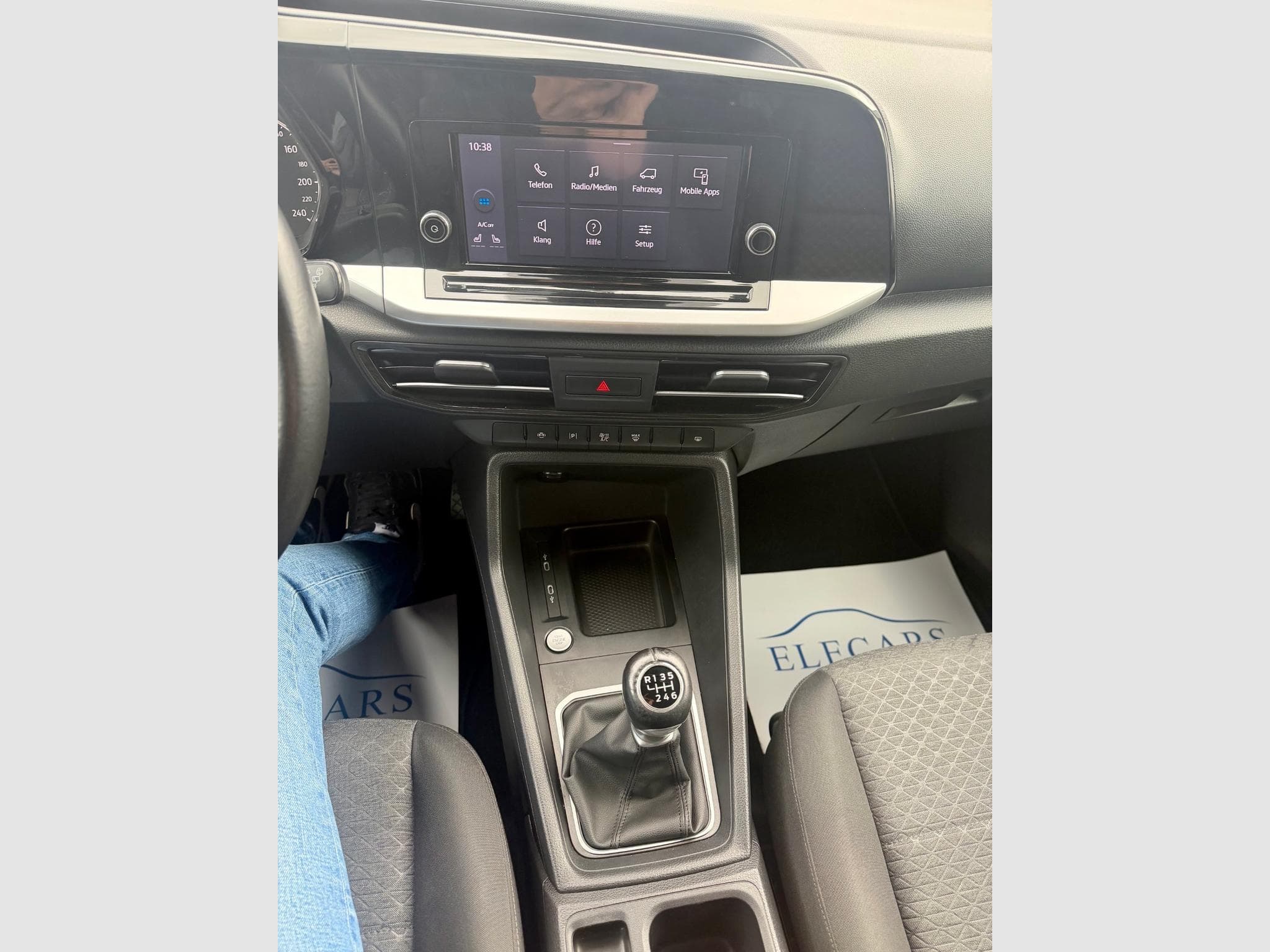 Ford Tourneo Connect 2.0 120 EcoBlue (2024) - Foto 12