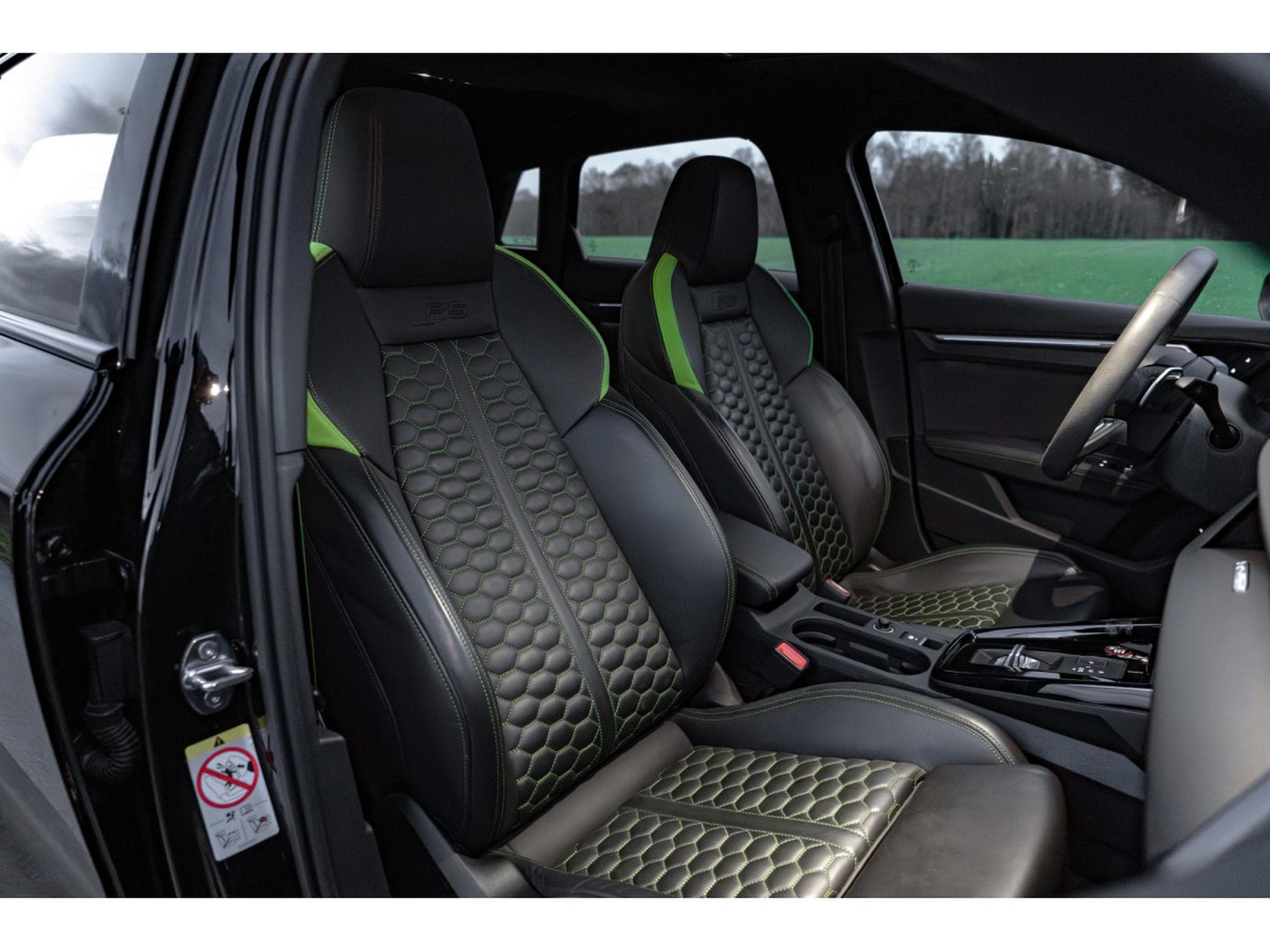 Audi RS3 Sportback 2.5 TFSI S Tronic - Toit pano - Freins céramiques (2023) - Foto 10