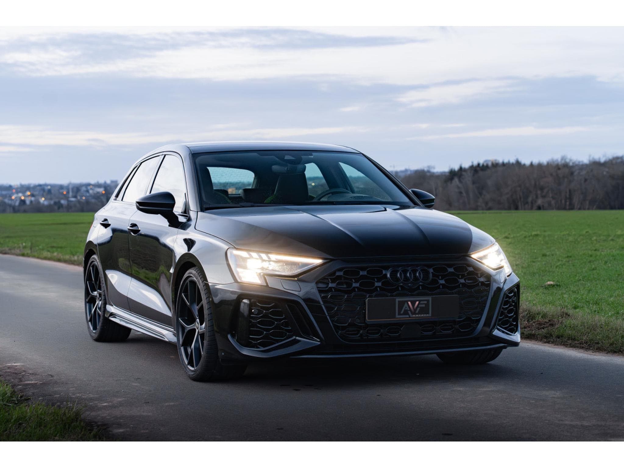Audi RS3 Sportback 2.5 TFSI S Tronic - Toit pano - Freins céramiques (2023) - Foto 3