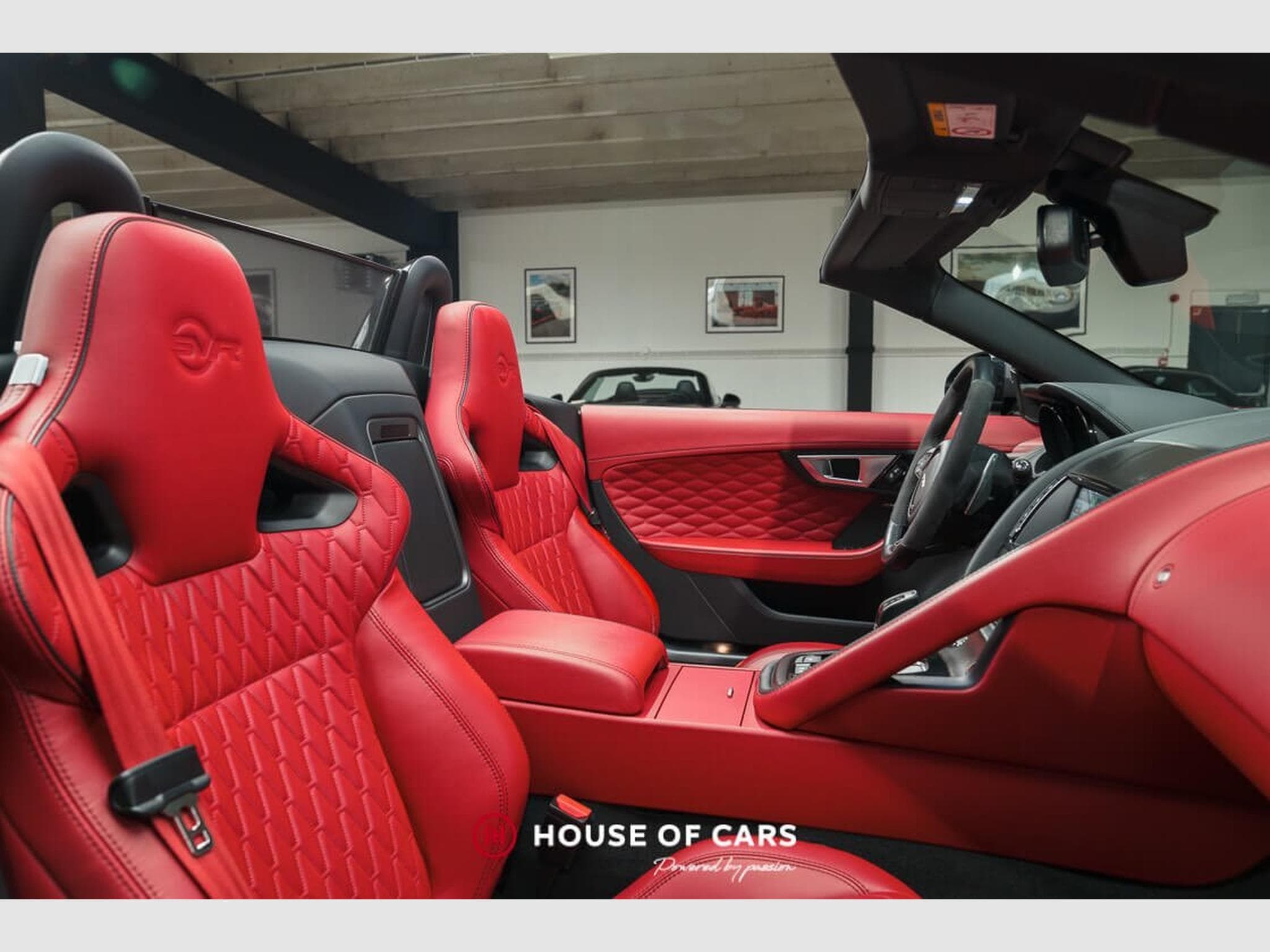 Jaguar F-Type SVR ROADSTER 21% VAT DEDUCIBLE - COLLECTOR ! (2017) - Photo 13
