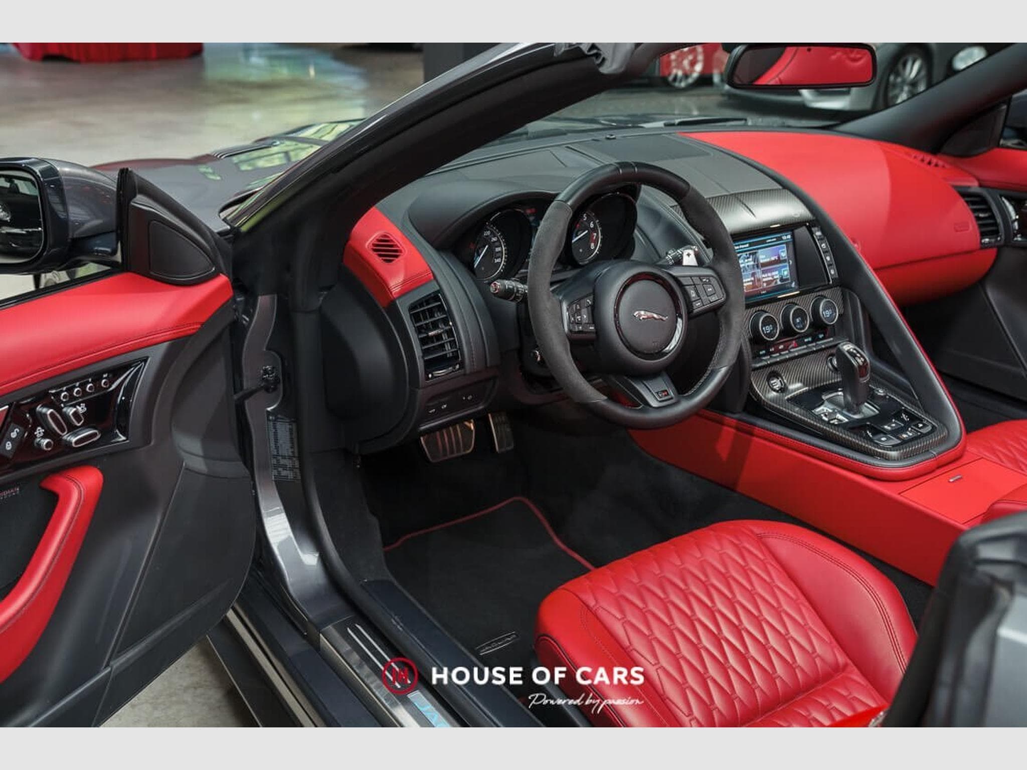 Jaguar F-Type SVR ROADSTER 21% VAT DEDUCIBLE - COLLECTOR ! (2017) - Photo 12