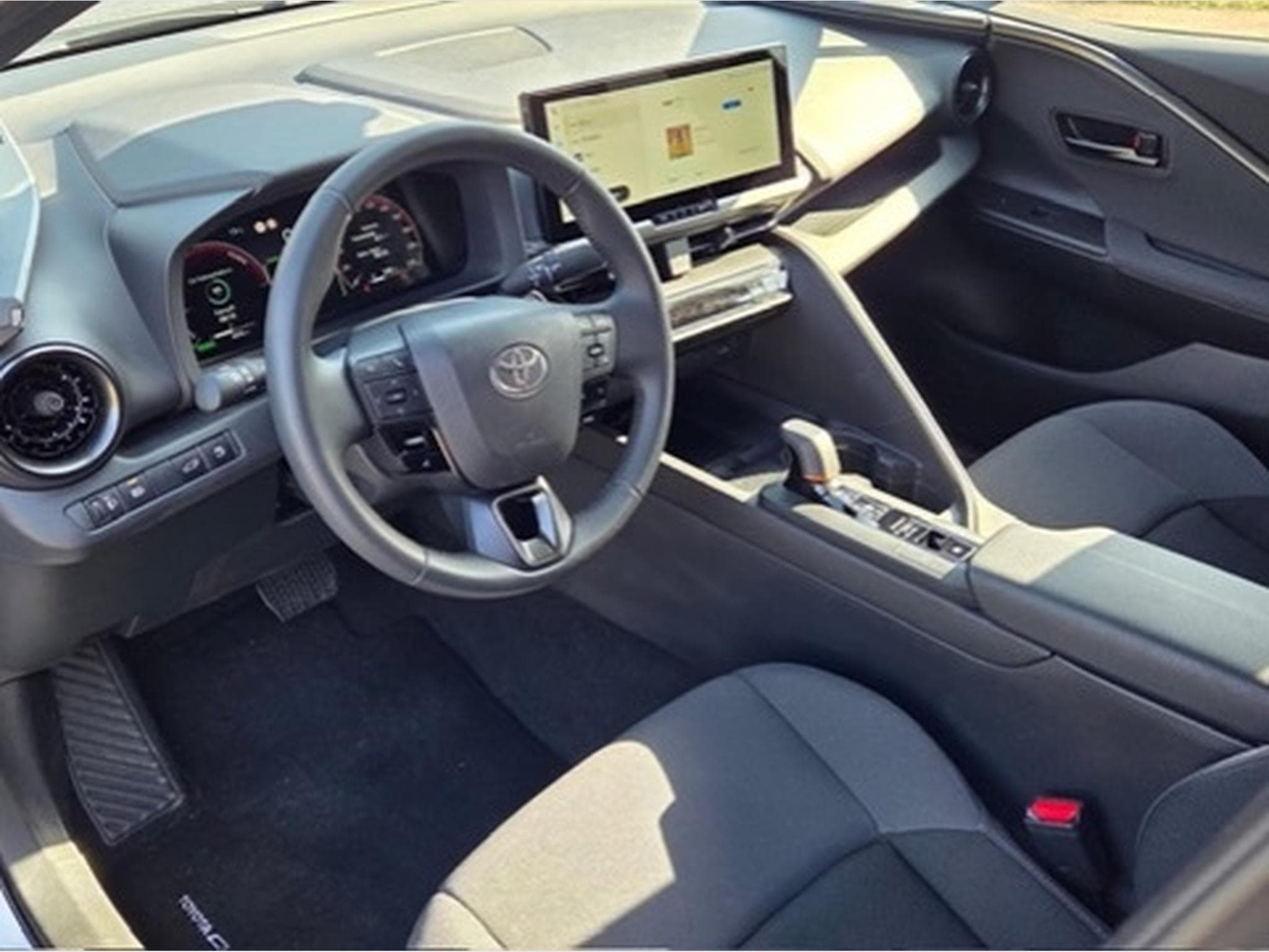 Toyota C-HR Dynamic plus two tone (2025) - Photo 5