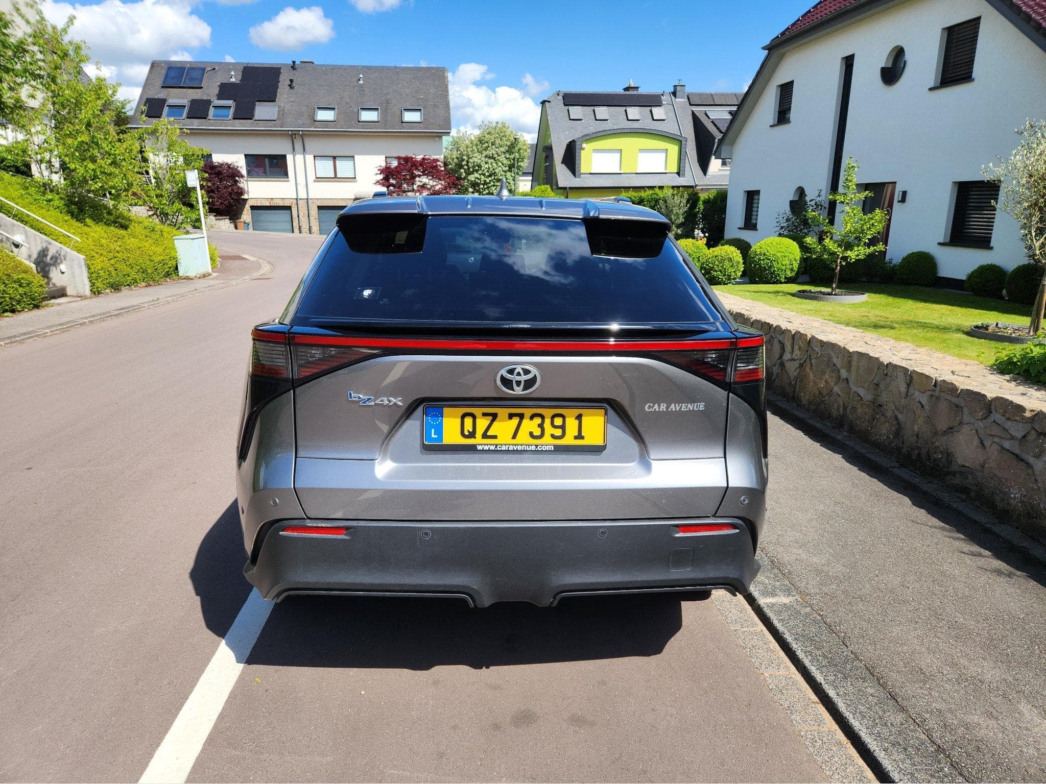 Toyota bZ4X SUV EV 2WD AT Executive (045L2EL02 (2025) - Photo 2