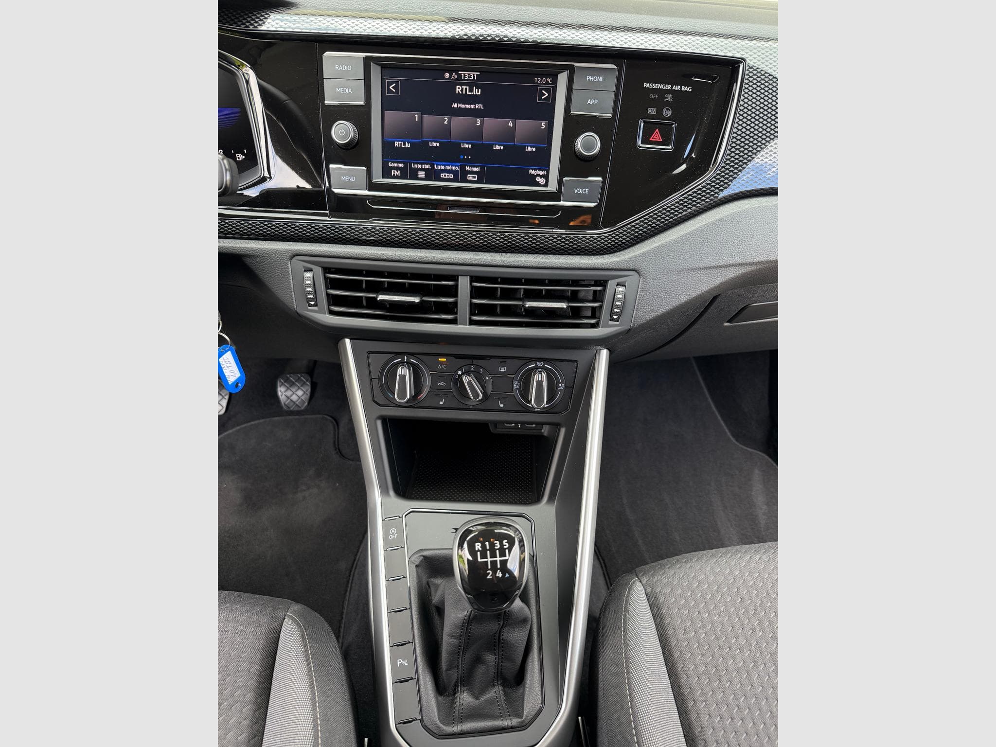 VW Polo 1.0 TSI LIFE 95 PS (2024) - Photo 11