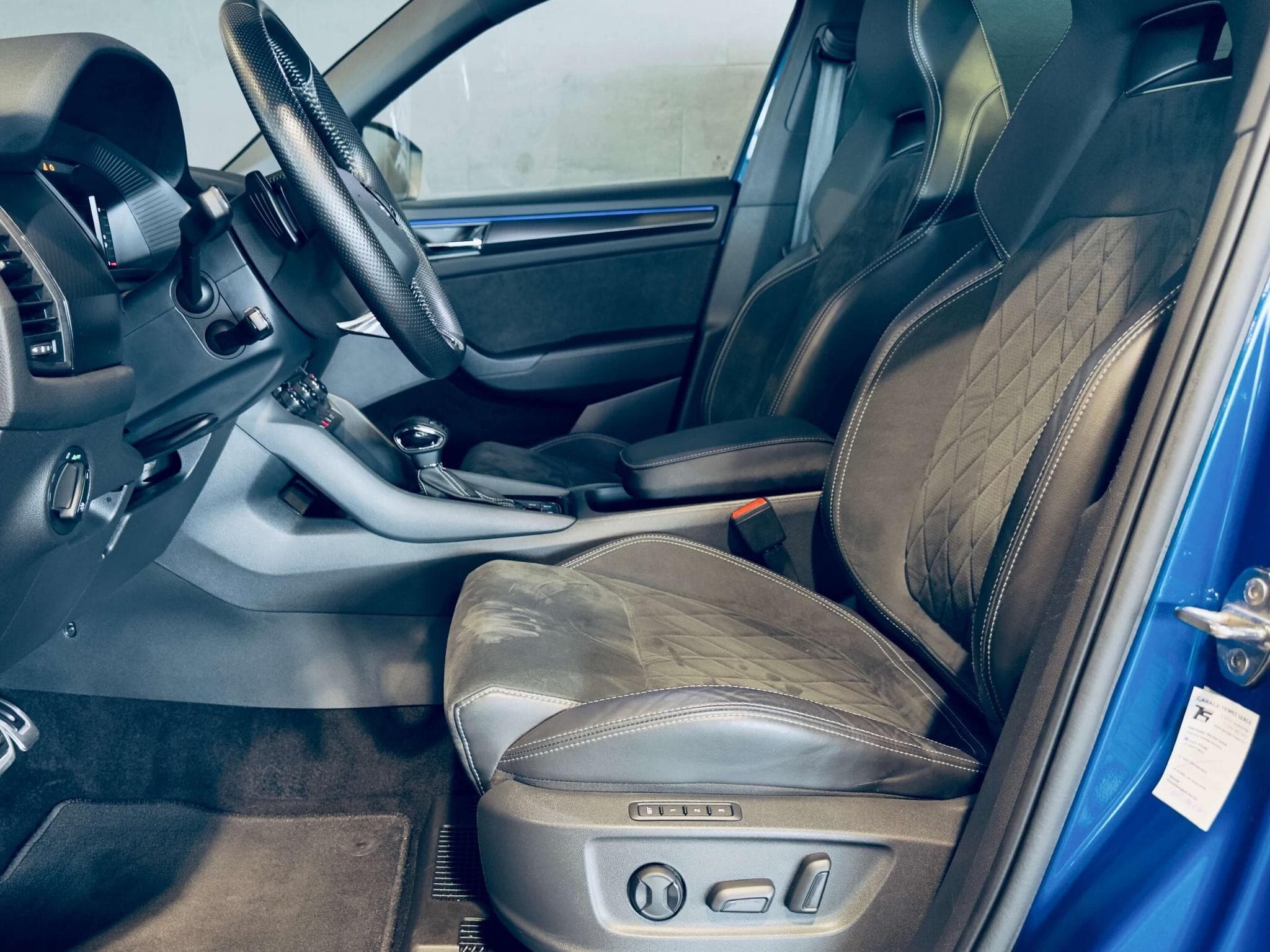 Skoda Kodiaq KODIAQ SPORTLINE TSI 4X4 DSG (2021) - Foto 6