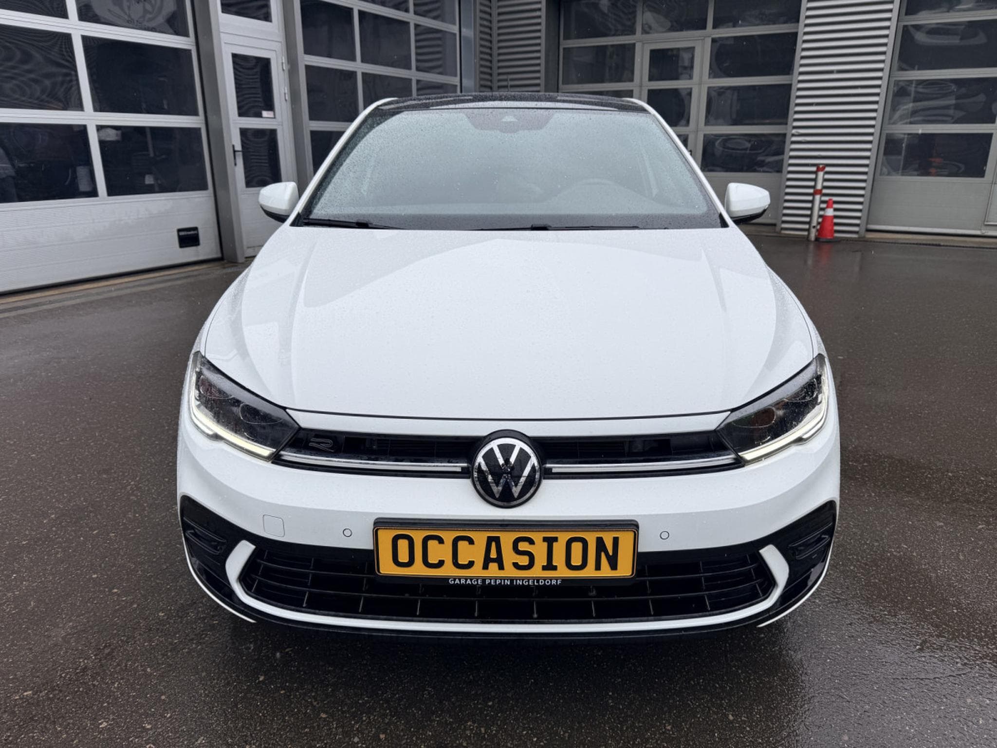 VW Polo R-Line 1.0 TSI 110cv Boîte à double embrayage 7 vitesses (2024) - Photo 3