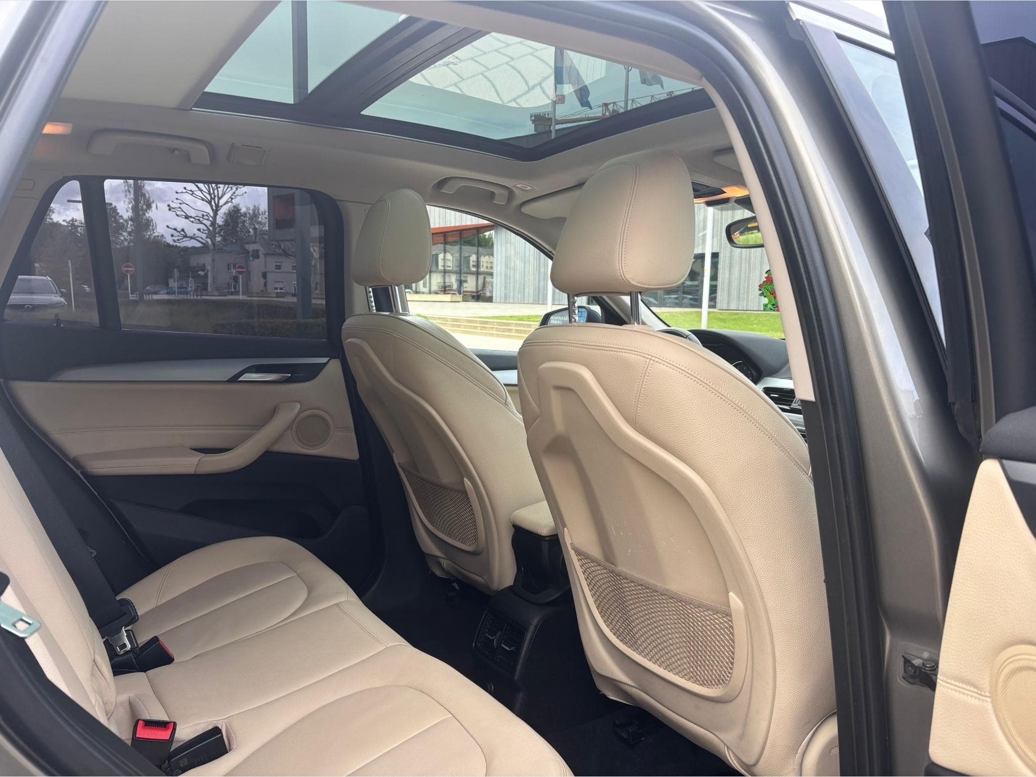 BMW X1 BMW X1 20d Xdrive 190 CH automatique (2015) - Photo 2