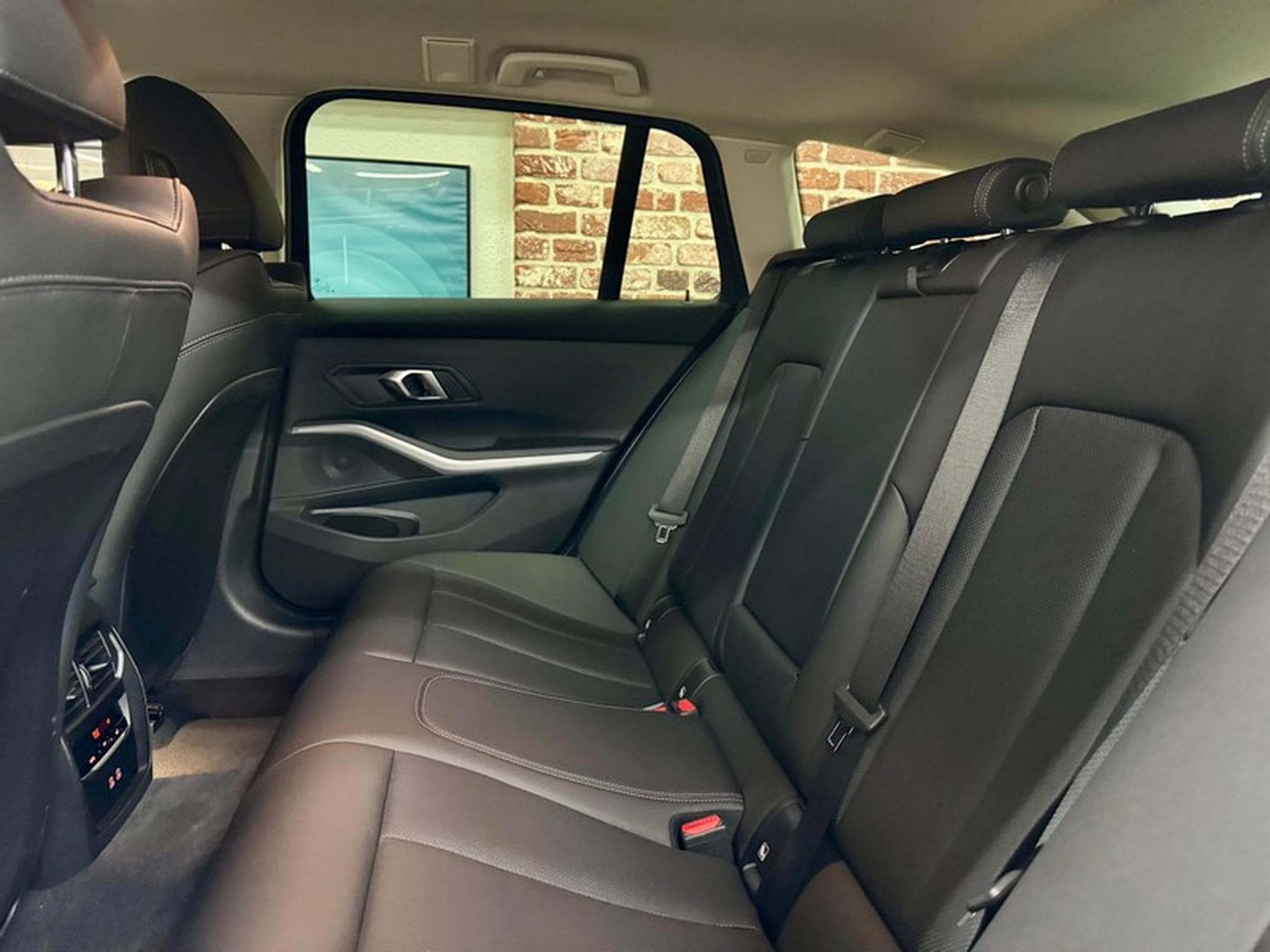 BMW 320 320dA Touring 2.0 190cv Auto Cuir/Navi/SiègCh/Cam (2024) - Photo 6