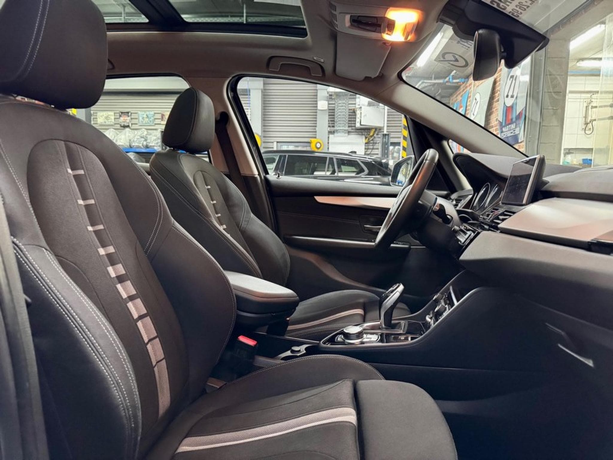 BMW 218 218iA Active Tourer 1.5 140cv Auto ADVANTAGE (2020) - Photo 8