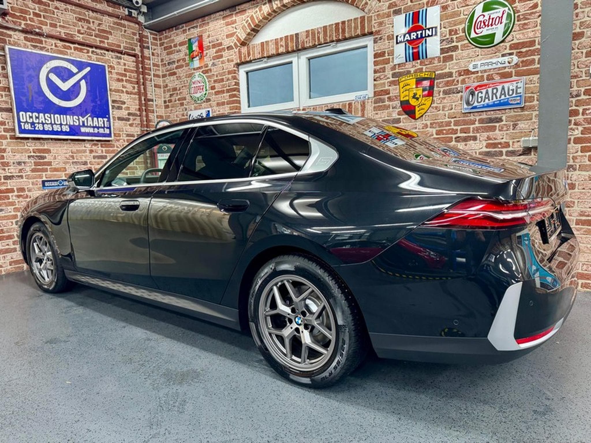 BMW 520 520iA Limousine 2.0 208cv Auto Cuir/SiègCh+V/Cam360° (2025) - Photo 2