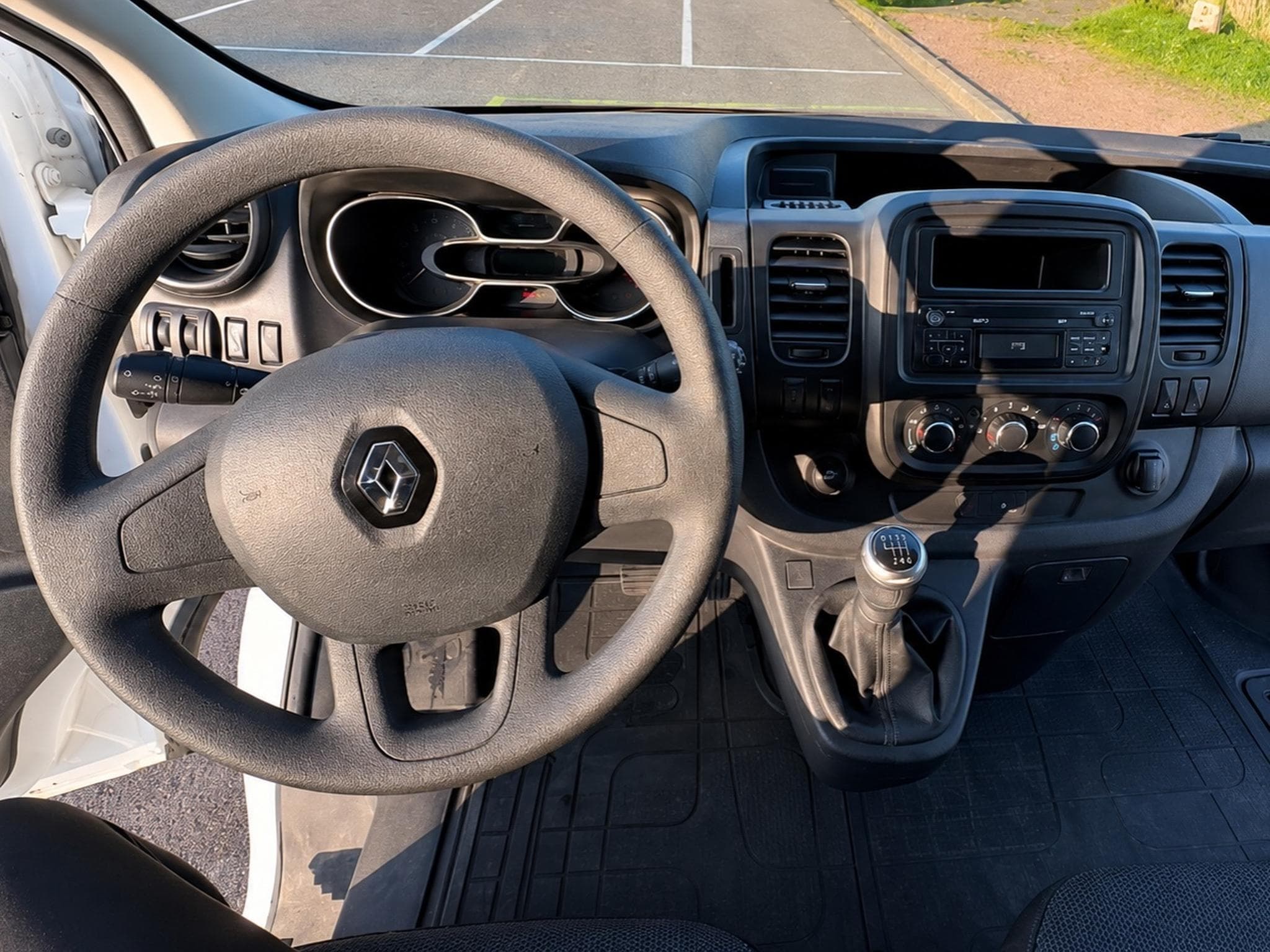 Renault Trafic GRAND CONFORT L2H1 (2021) - Photo 3