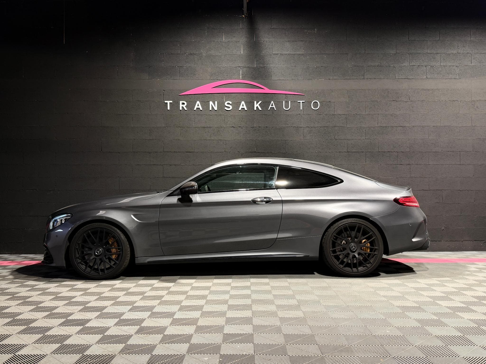 Mercedes C 63 AMG Classe C Coupé 63 S Mercedes-AMG 9G-MCT SPEEDSHIFT AMG (2020) - Foto 2