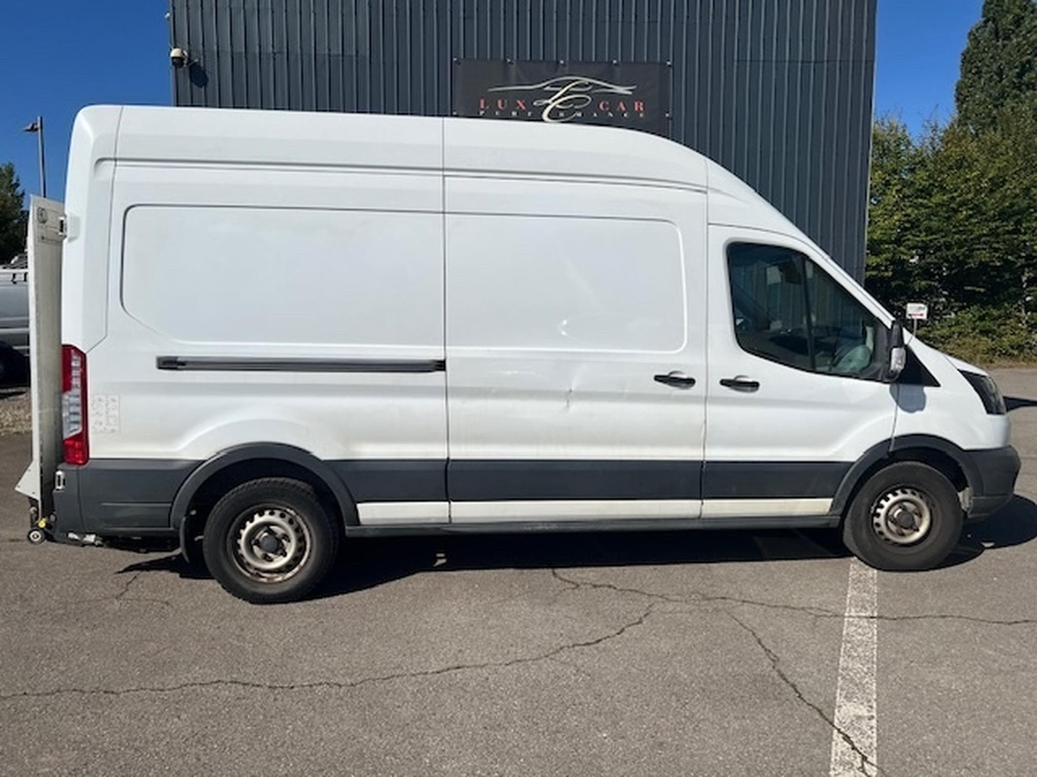 Ford Transit 2T 350L 2,0TDCI L3H2 (2019) - Photo 2