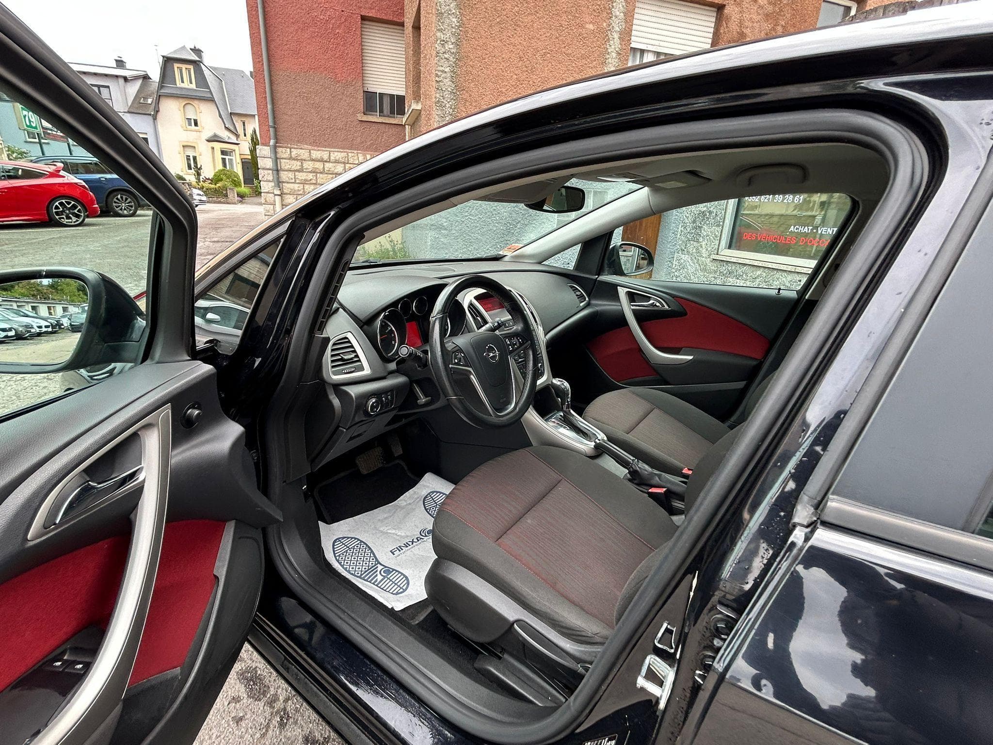 Opel Astra 1.3 Automatique (2011) - Photo 12