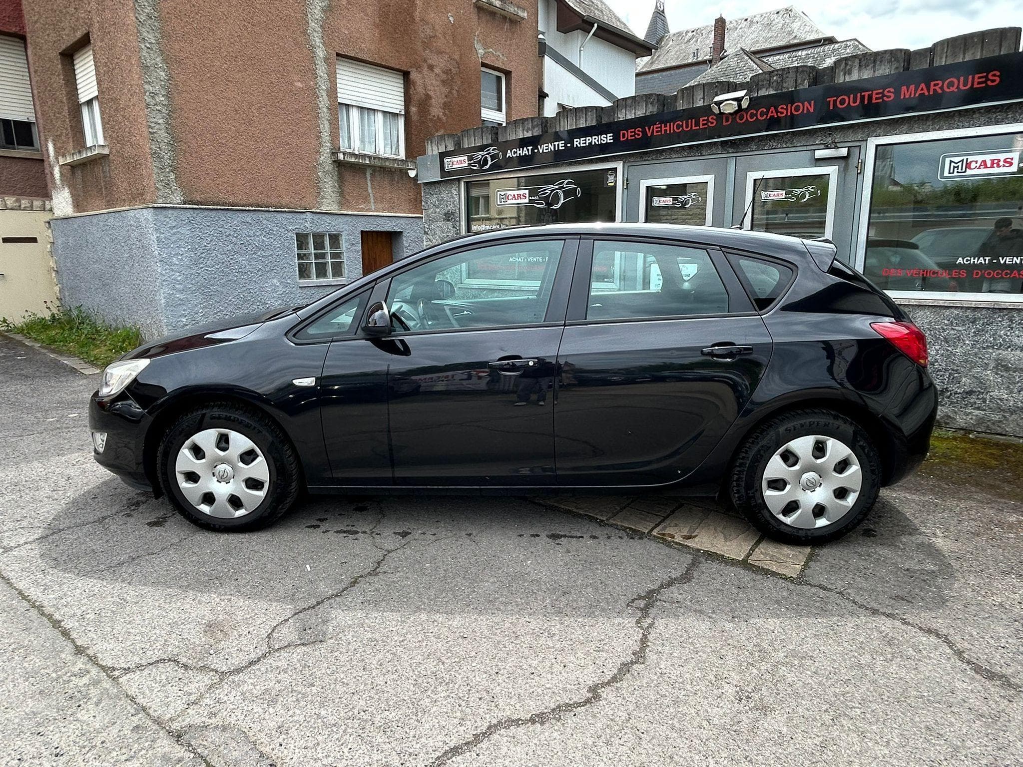 Opel Astra 1.3 Automatique (2011) - Photo 3