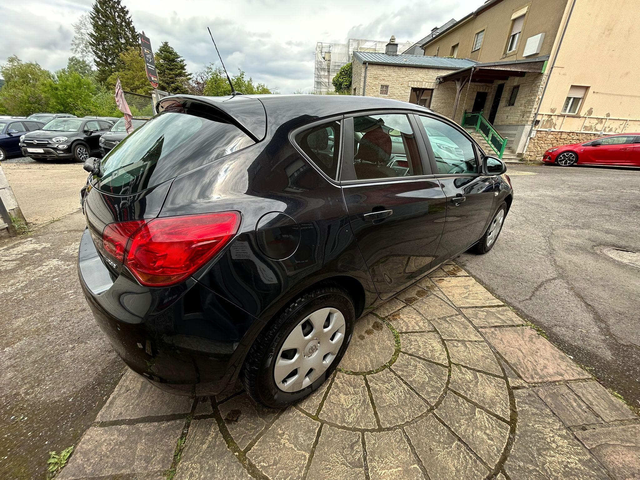 Opel Astra 1.3 Automatique (2011) - Photo 6