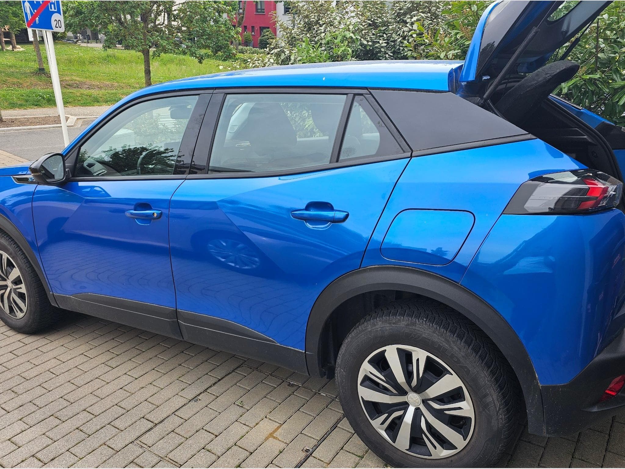 Peugeot 2008 (2022) - Foto 1