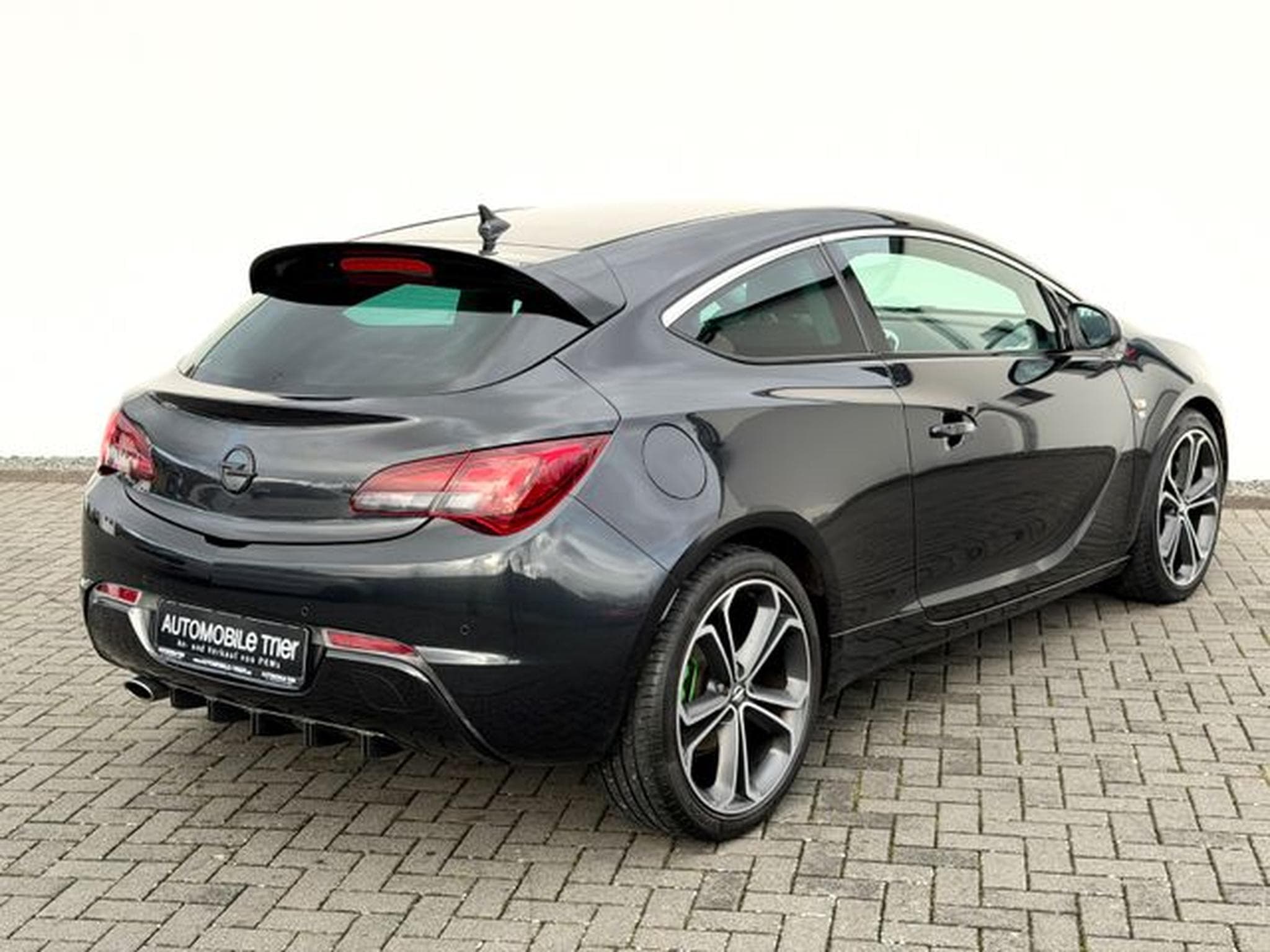Opel Astra Astra J GTC OPC Line 1.6 Turbo /NAVI/LED/PDC/ (2012) - Foto 5