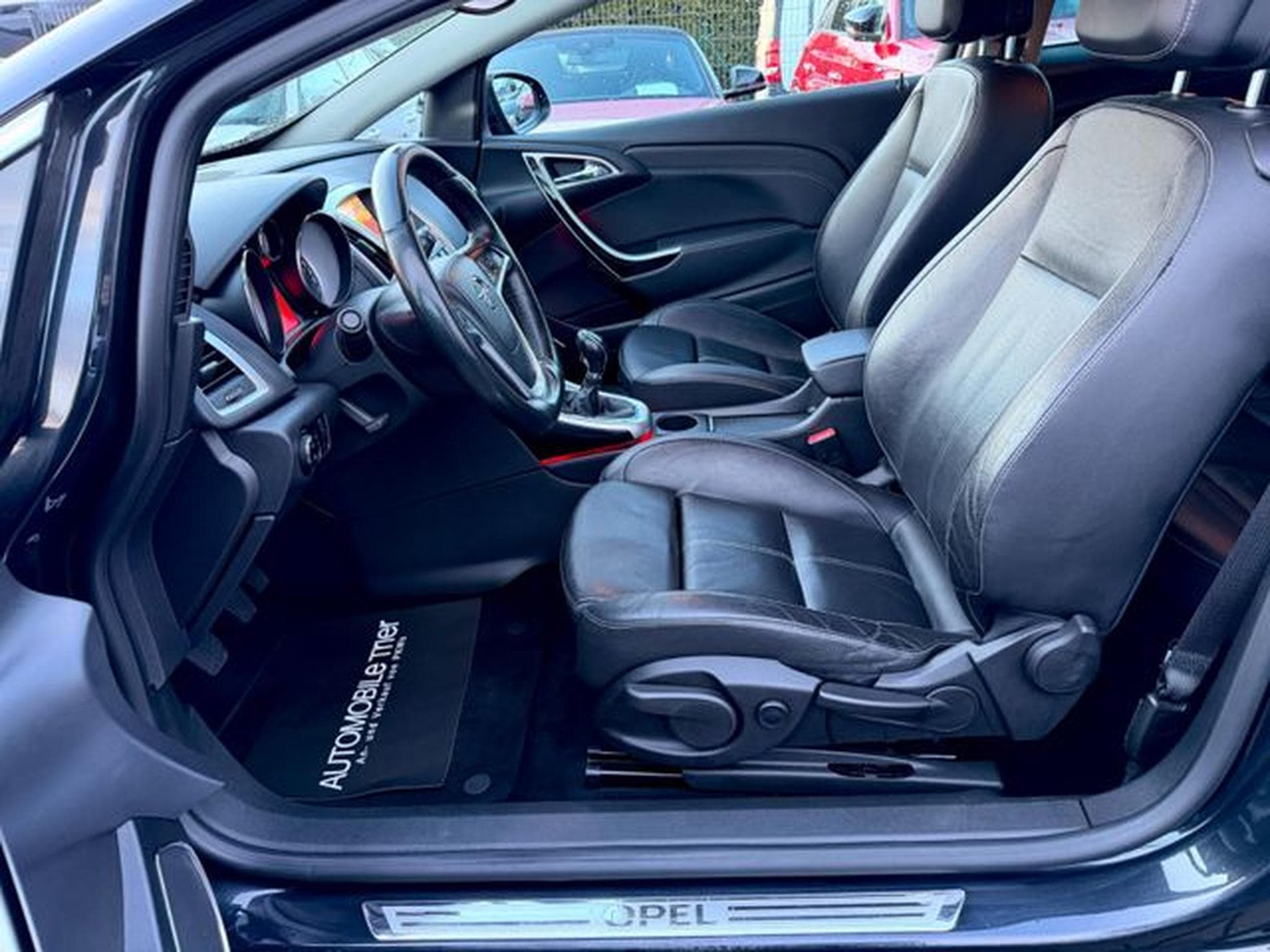 Opel Astra Astra J GTC OPC Line 1.6 Turbo /NAVI/LED/PDC/ (2012) - Foto 9