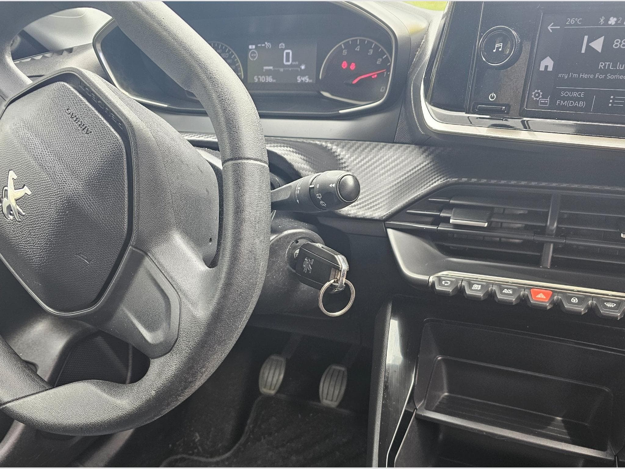 Peugeot 208 Like (2021) - Foto 2