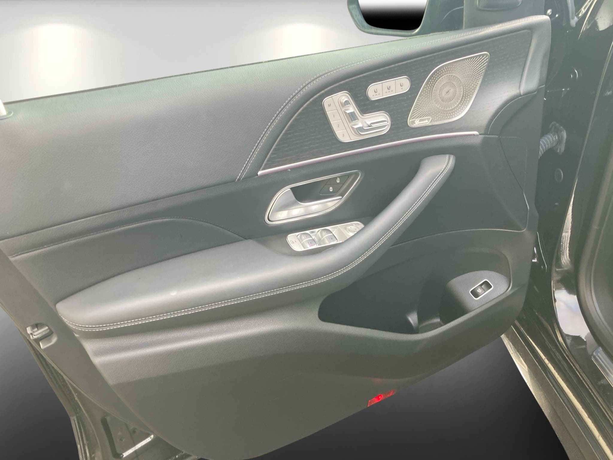 Mercedes GLE 350 de 4Matic AMG Line AHK Premium (2024) - Photo 14