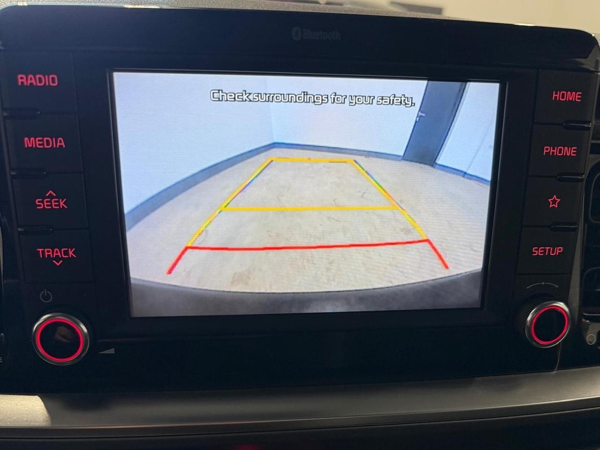 Kia Stonic (2018) - Photo 12