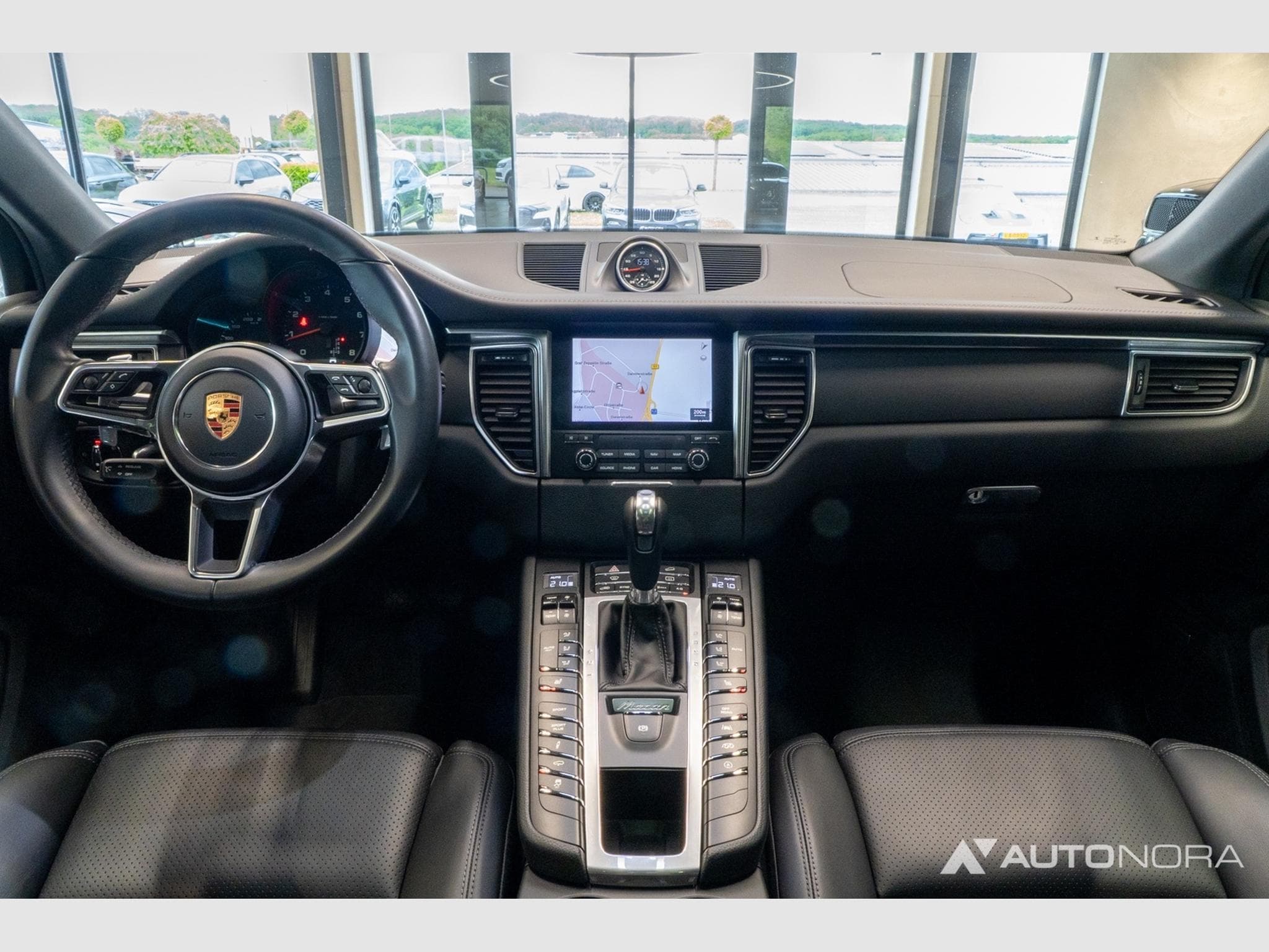 Porsche Macan (2019) - Photo 15