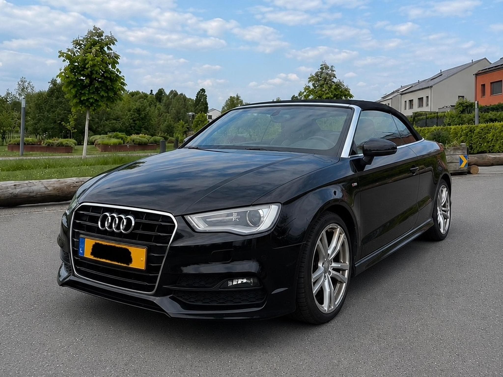 Audi Cabriolet S-line (2014) - Photo 1