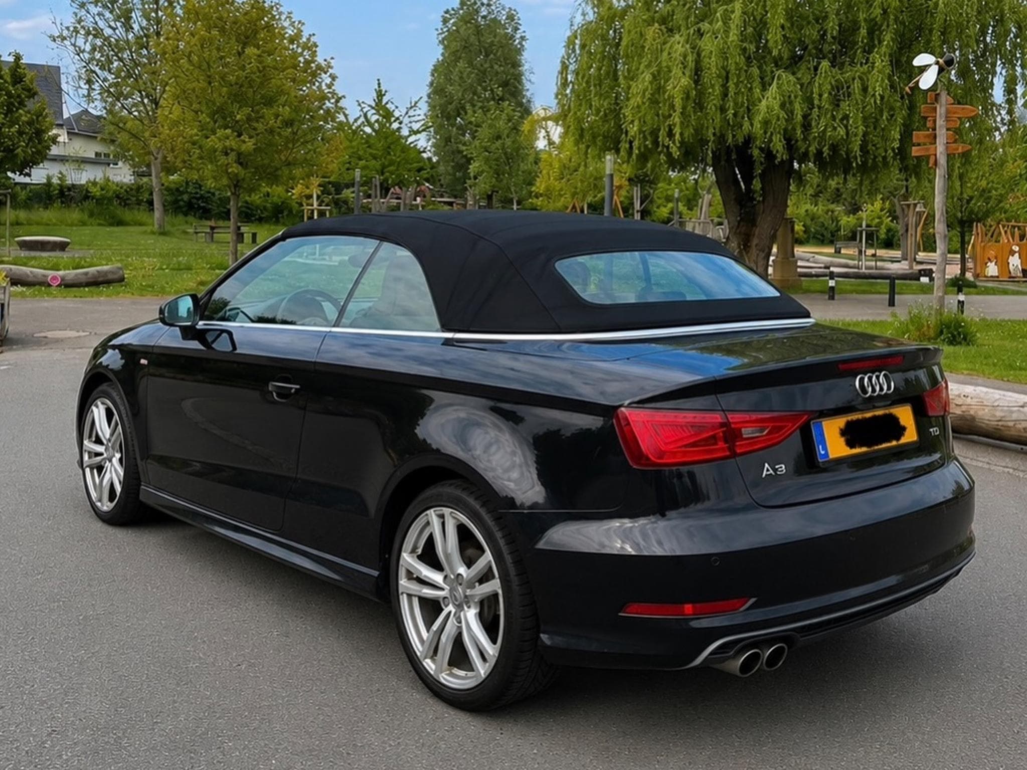 Audi Cabriolet S-line (2014) - Photo 2