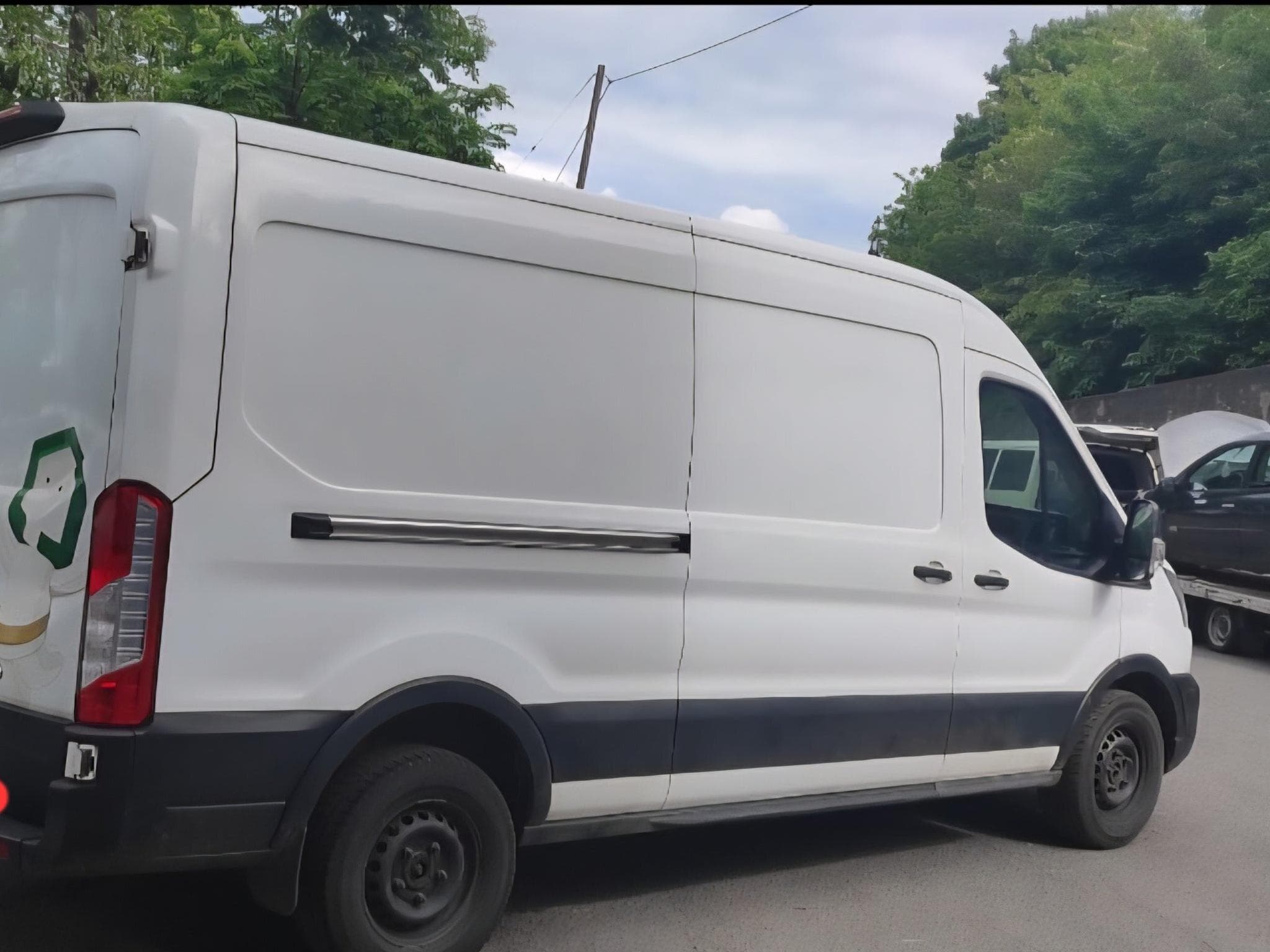 Ford Transit L3H2 (2021) - Photo 2