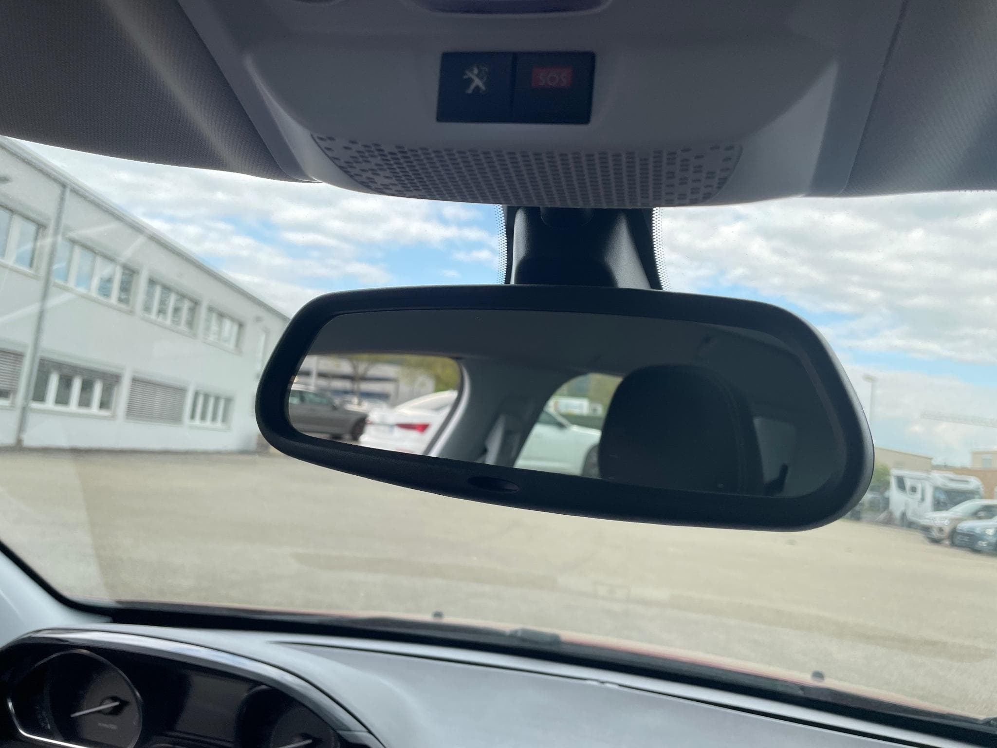 Peugeot 2008 Peugeot 2008,Allure/1.2/Panorama/50TKM! (2018) - Photo 16