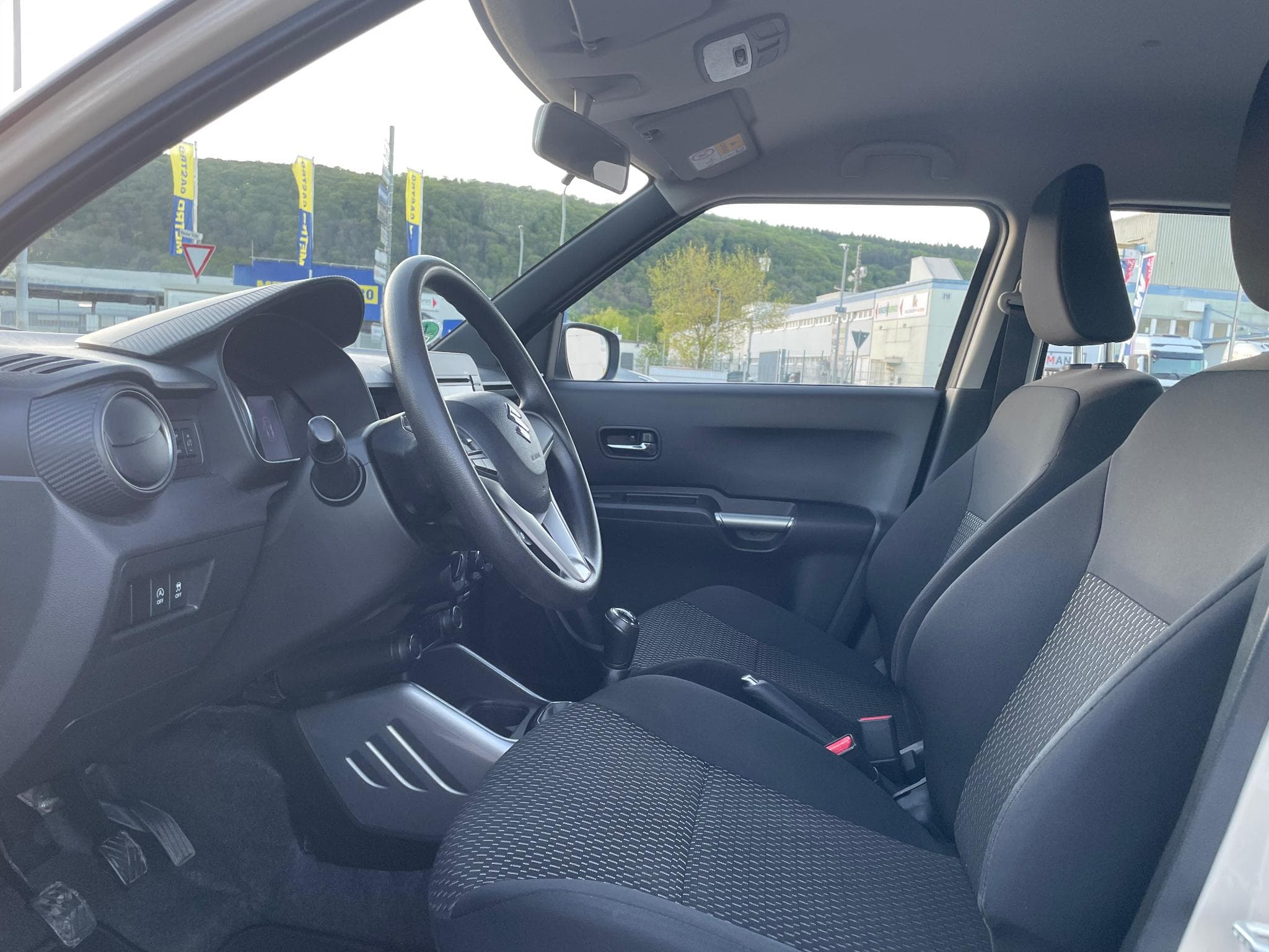 Suzuki Ignis Suzuki ignis, Benzin/Hybrid, 1-Hand, 48TKM! (2020) - Photo 9