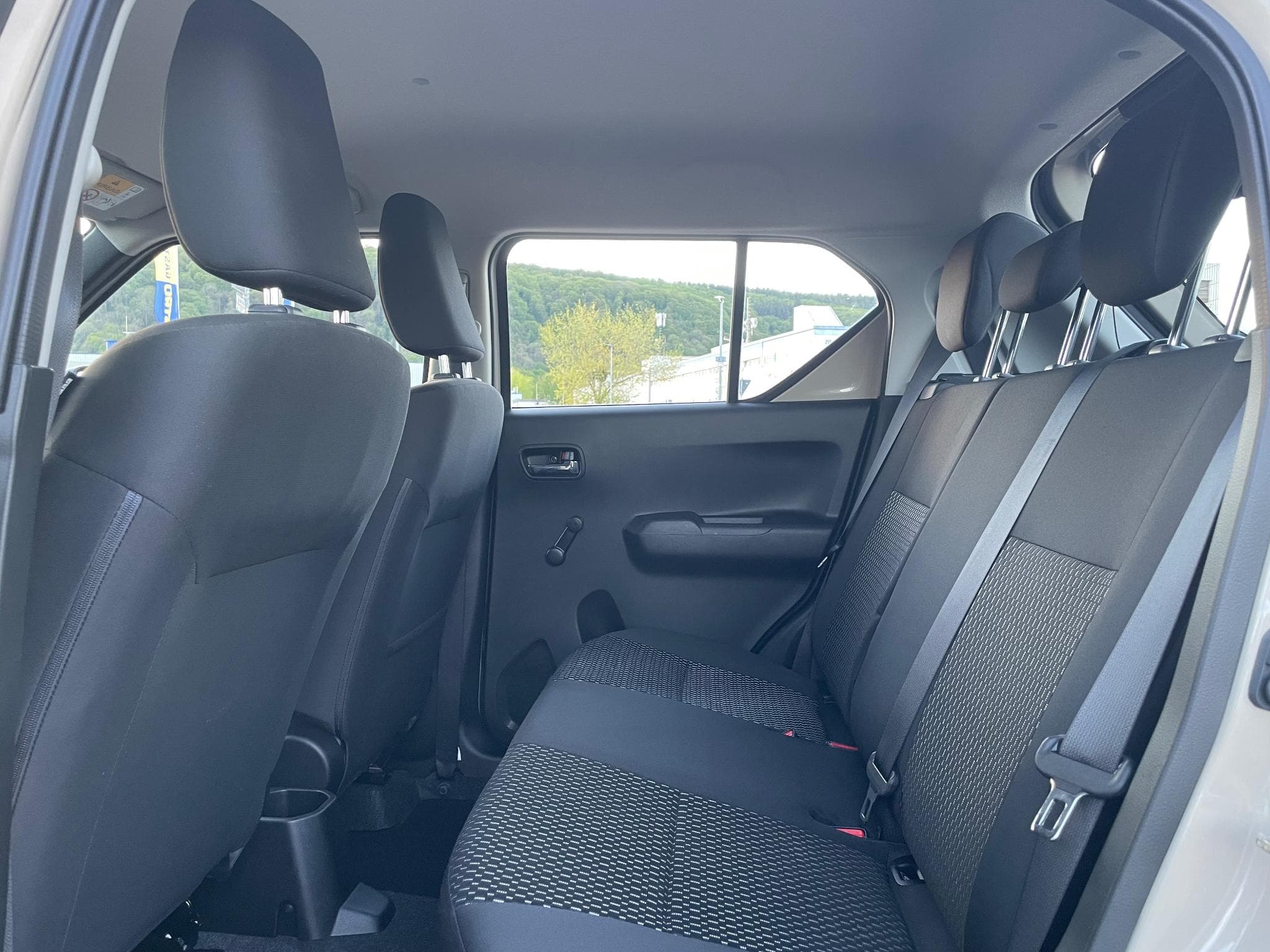 Suzuki Ignis Suzuki ignis, Benzin/Hybrid, 1-Hand, 48TKM! (2020) - Photo 10