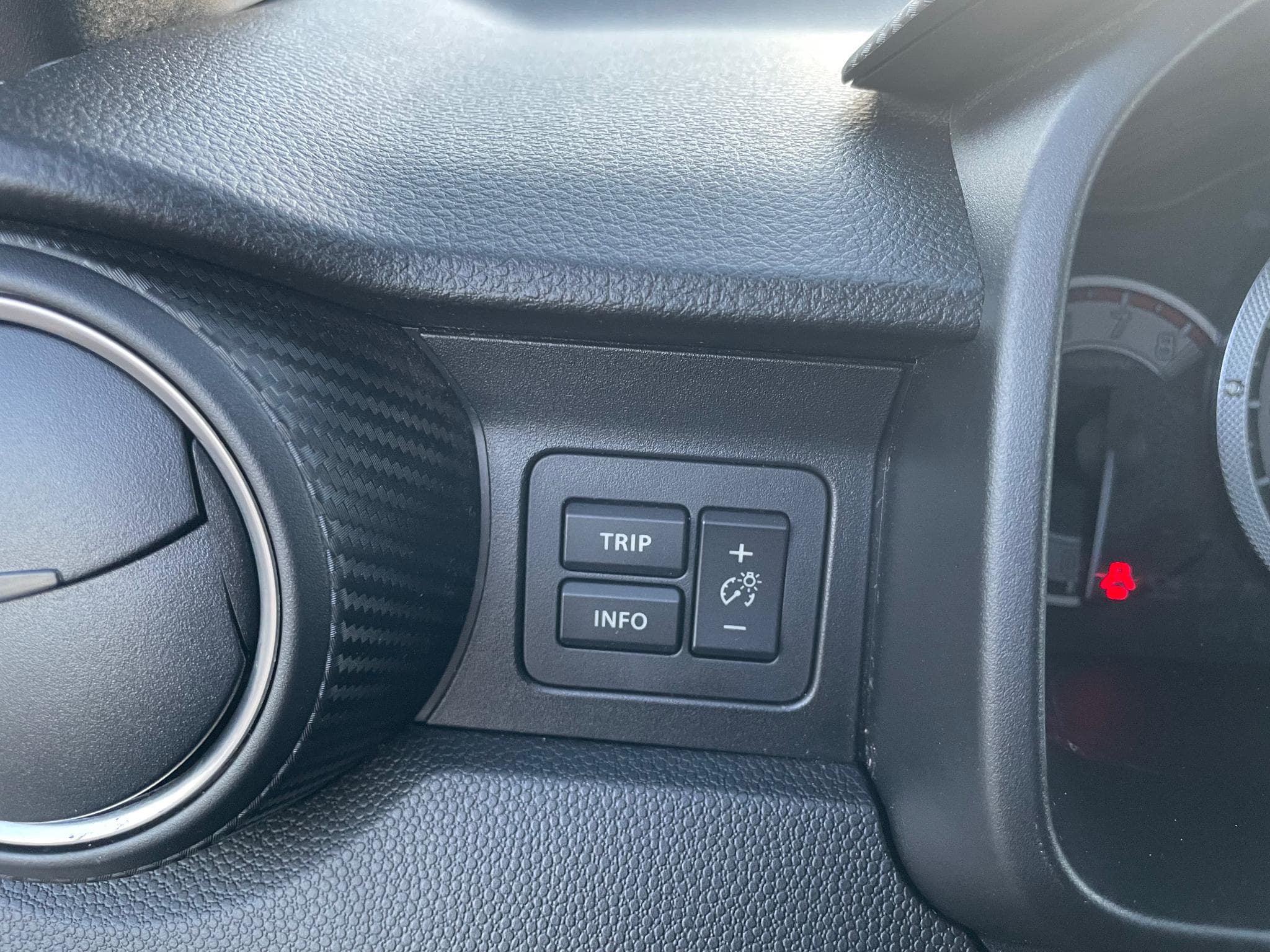 Suzuki Ignis Suzuki ignis, Benzin/Hybrid, 1-Hand, 48TKM! (2020) - Photo 20