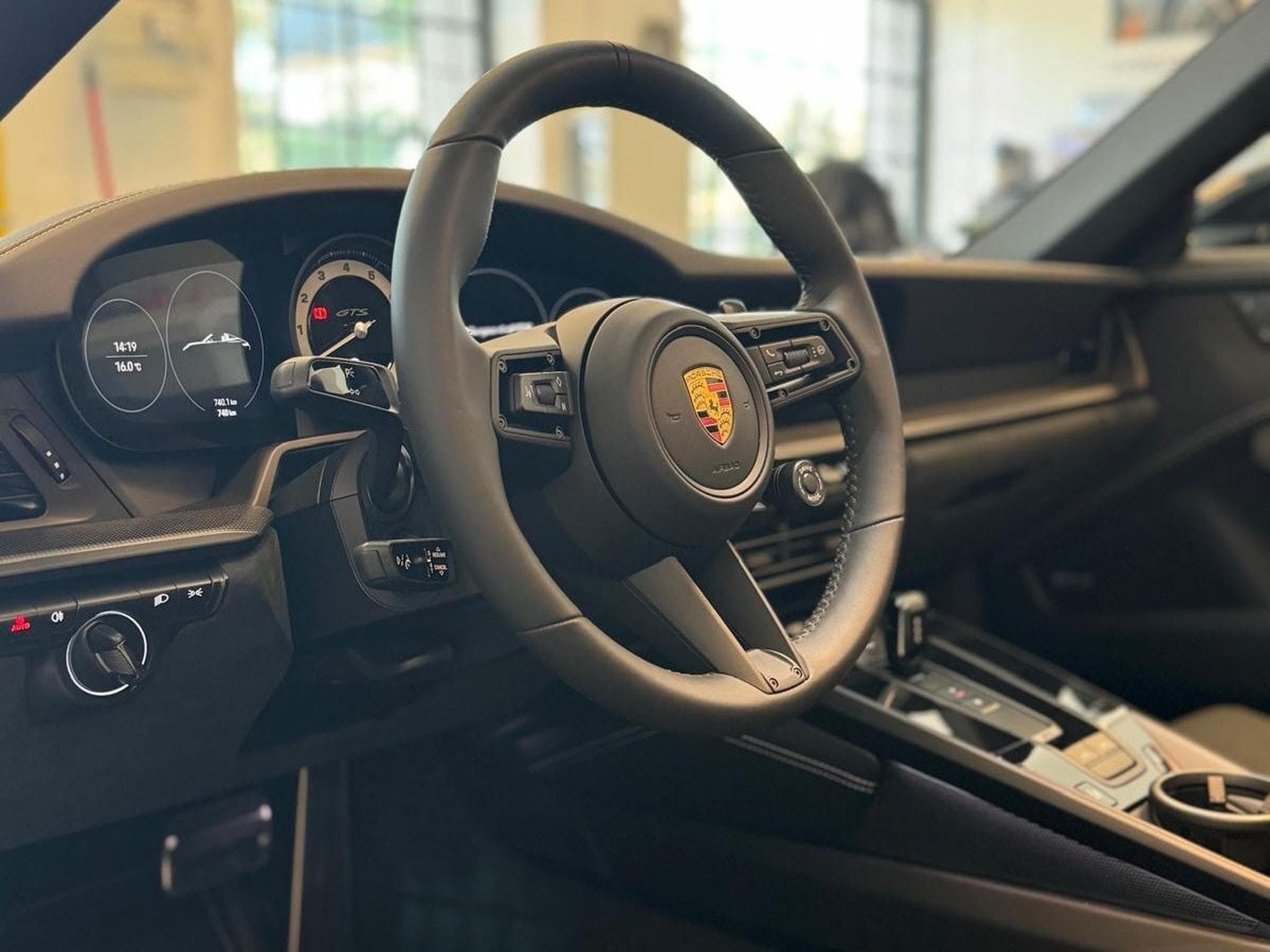 Porsche 992 Targa 4 GTS (2024) - Foto 4