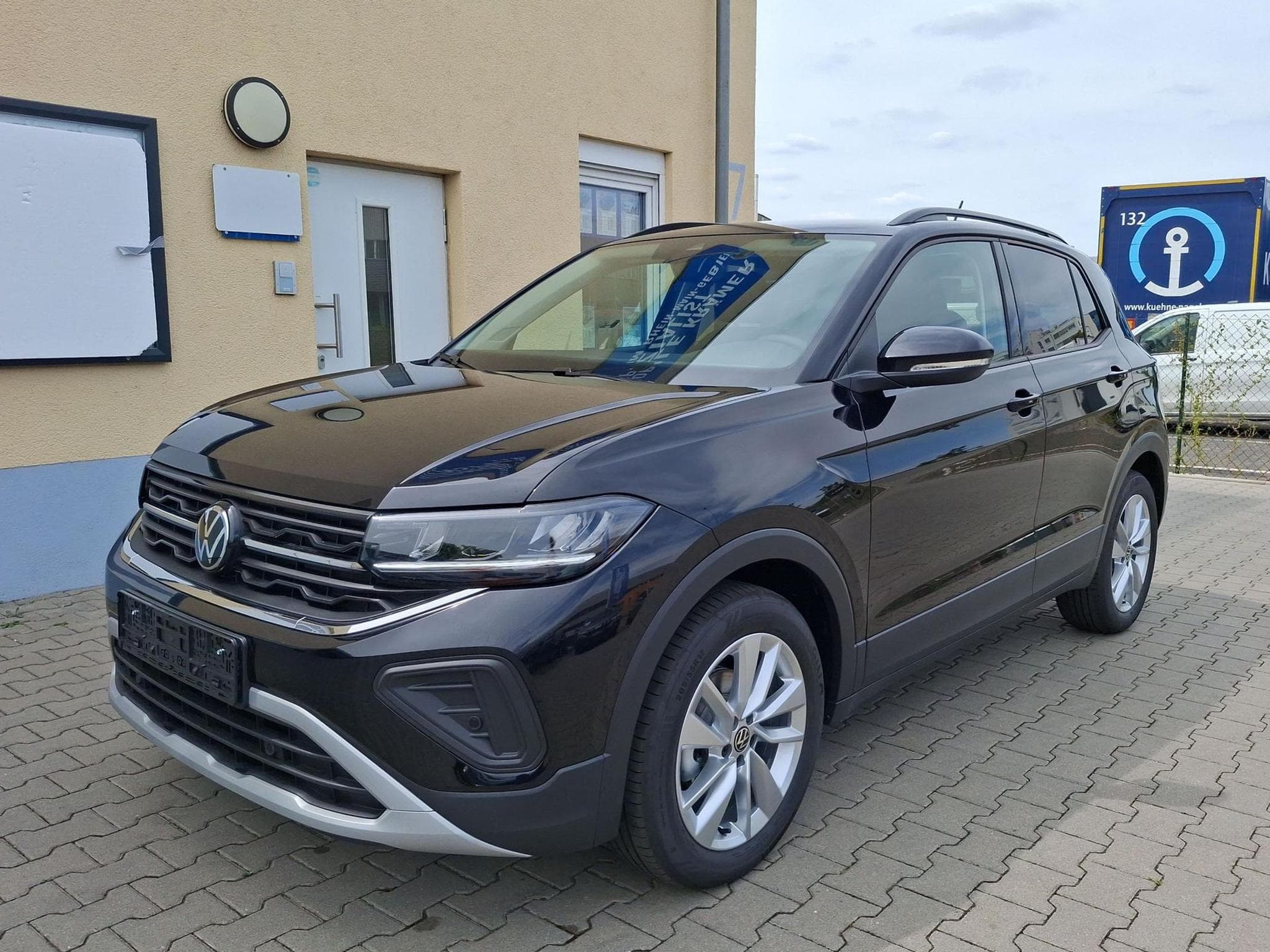 VW T-Cross Limited Life AHK (2026) - Photo 1