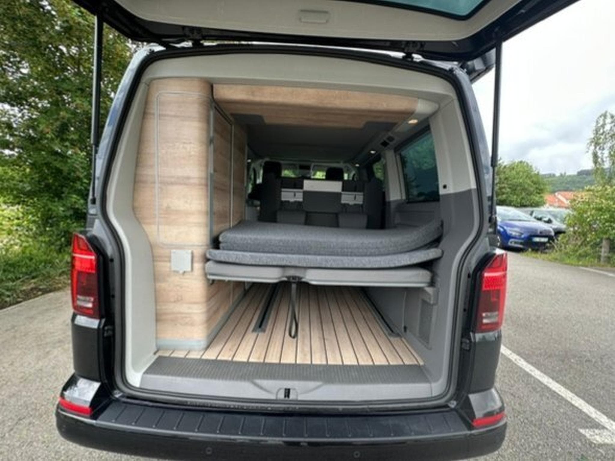 VW California T5 Ocean court 150kW TDI DSG7 4Motion (2024) - Photo 10