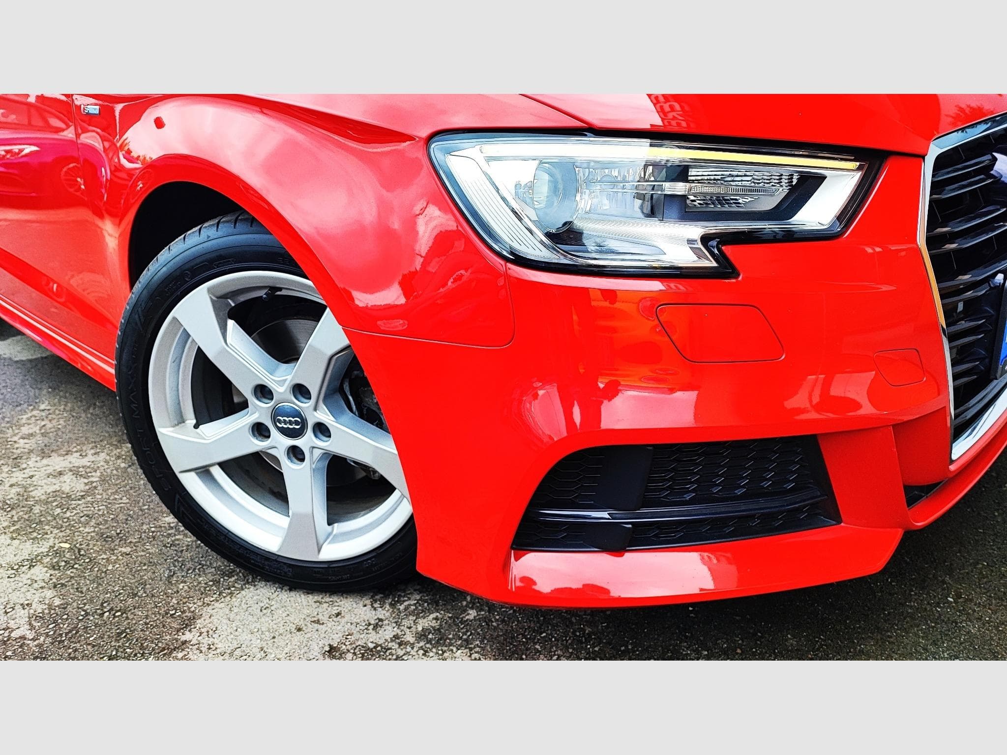 Audi A3 SPORTBACK 1.6 TDI 110CH S LINE (2017) - Photo 11