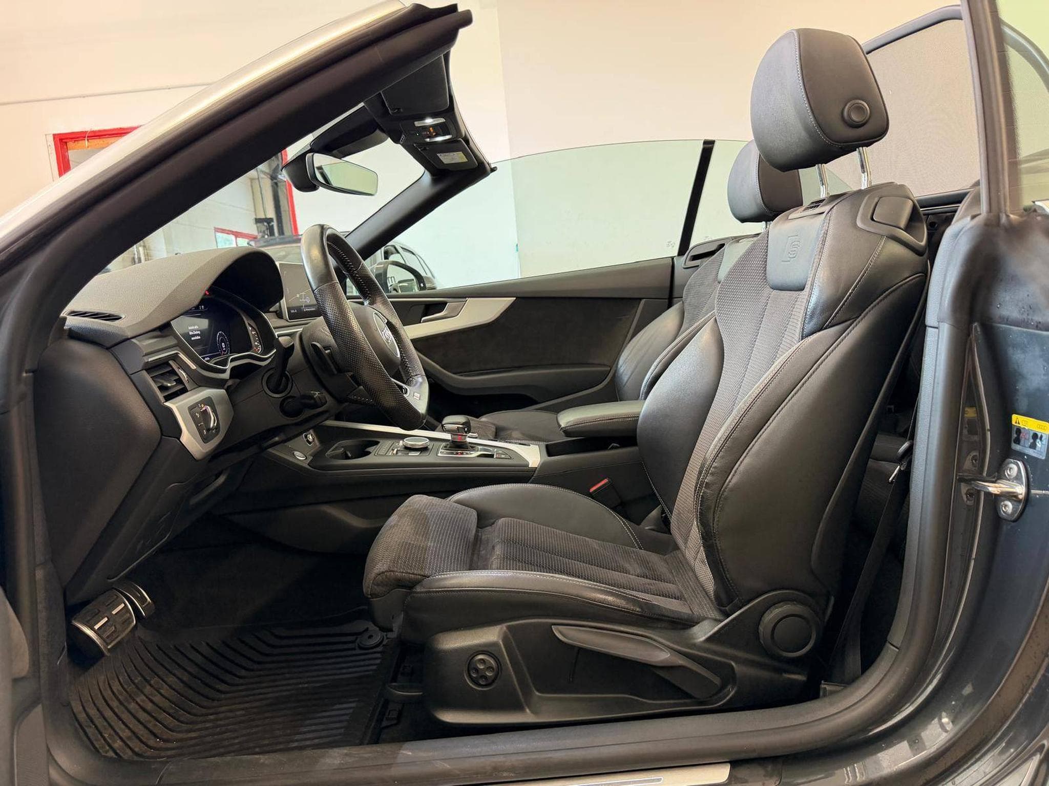 Audi A5 Cabriolet 40 TFSI S-Line (2019) - Photo 12