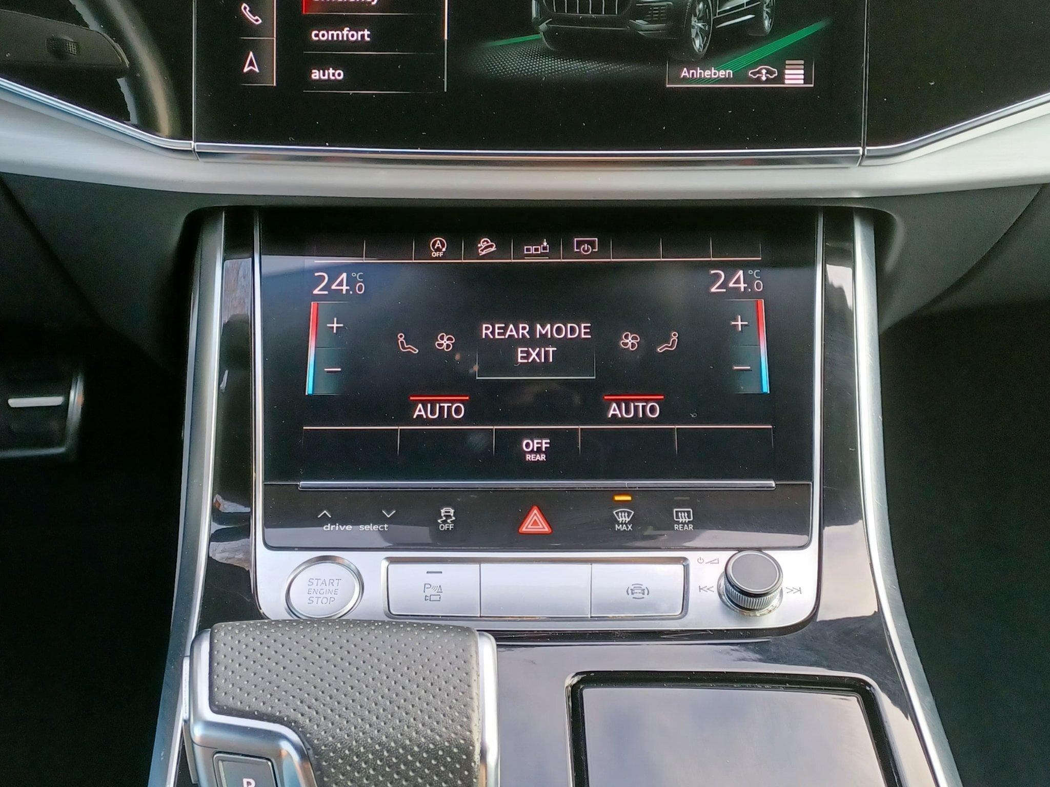 Audi Q8 S-LINE (2019) - Photo 6