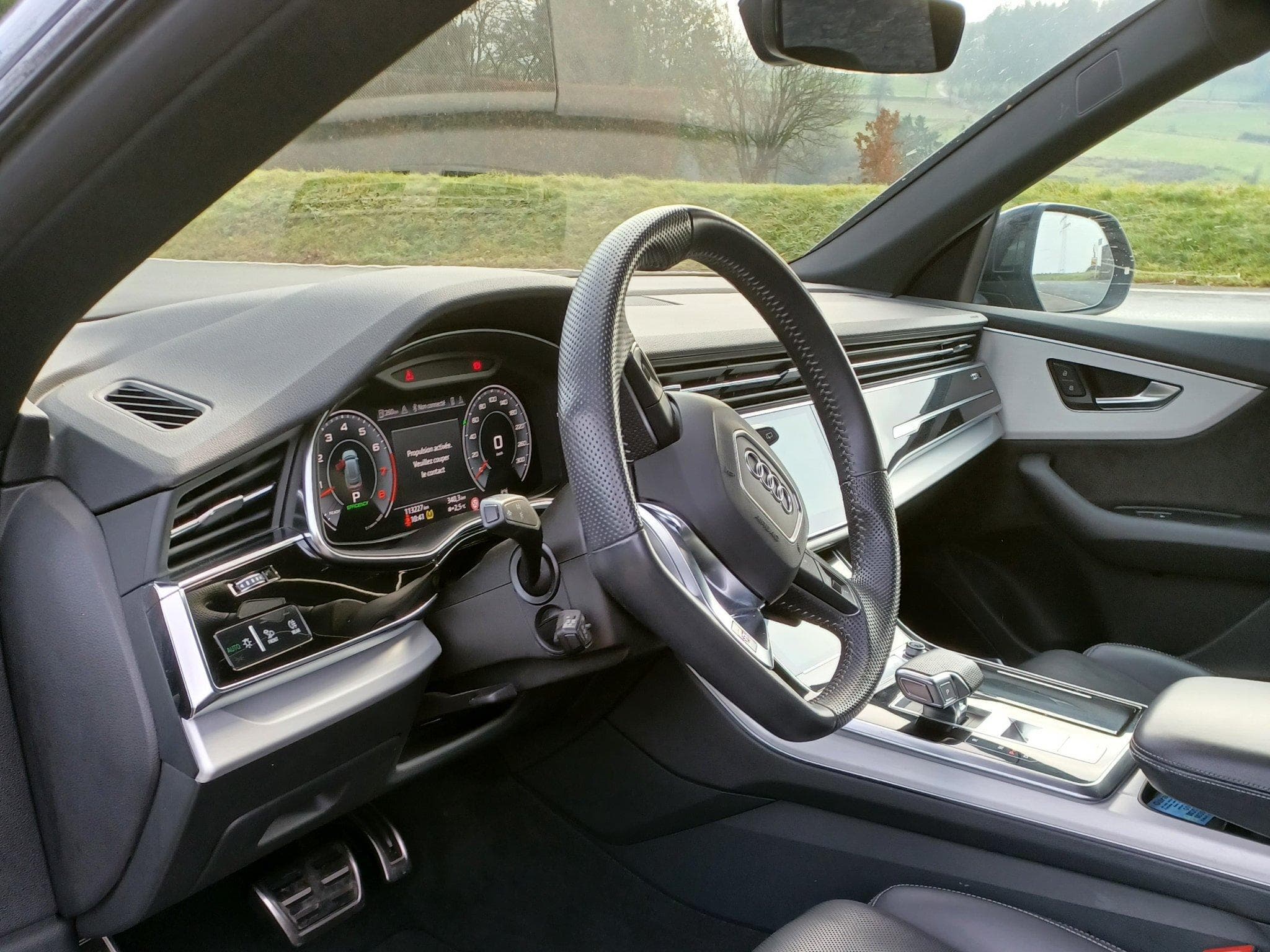 Audi Q8 S-LINE (2019) - Photo 7