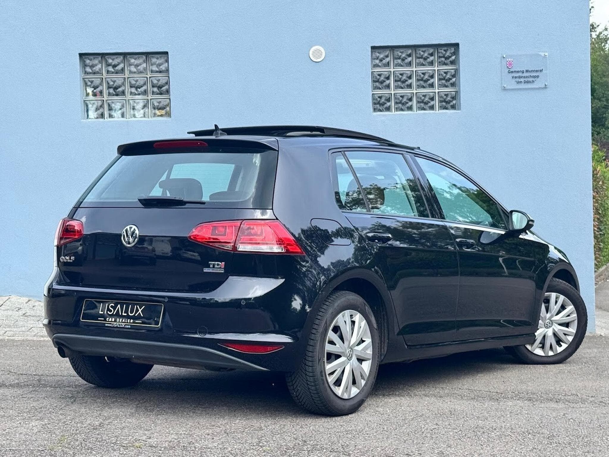 VW Golf 1.6 TDI 105 DSG TOIT OUVRANT (2013) - Photo 2