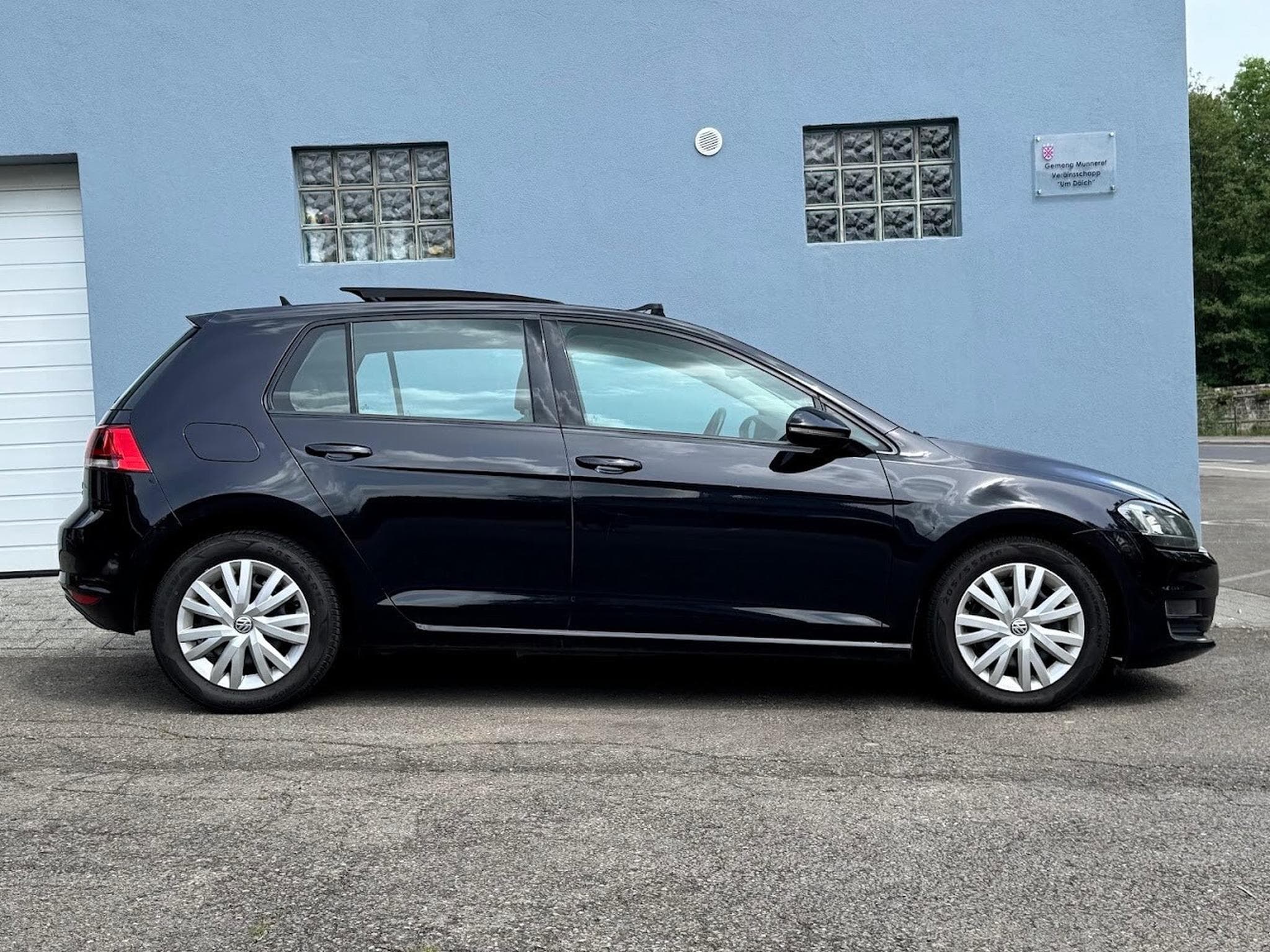 VW Golf 1.6 TDI 105 DSG TOIT OUVRANT (2013) - Photo 7