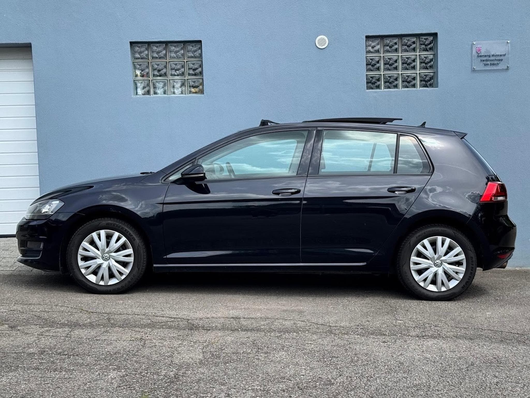 VW Golf 1.6 TDI 105 DSG TOIT OUVRANT (2013) - Photo 8