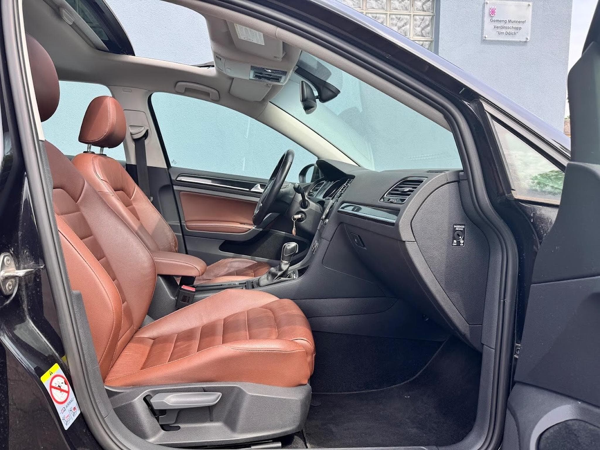 VW Golf 1.6 TDI 105 DSG TOIT OUVRANT (2013) - Photo 12
